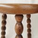 Paire de tabourets tripode en bois tourné