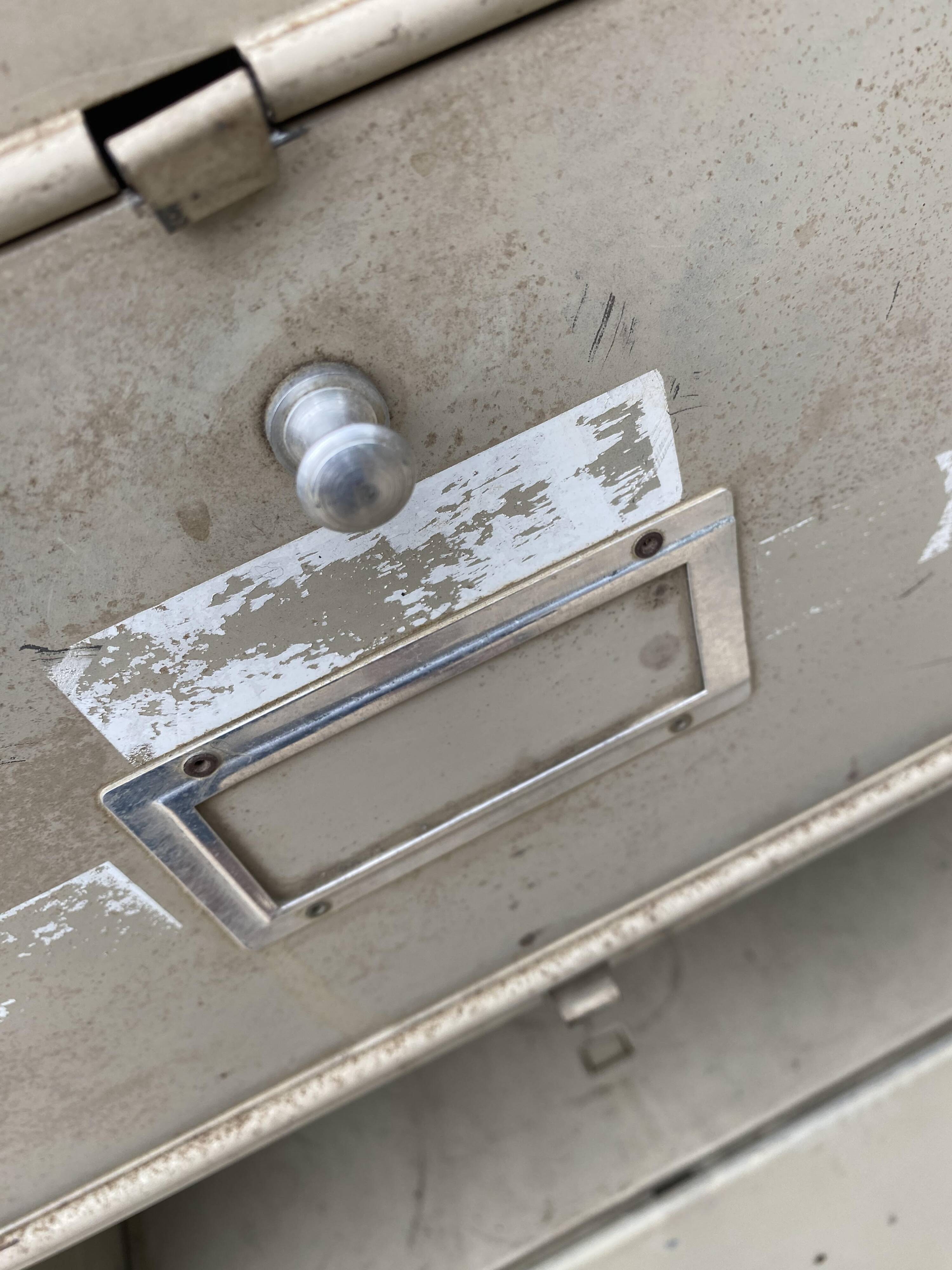 Meuble à 5 clapets casier industriel métal Ronéo 1950