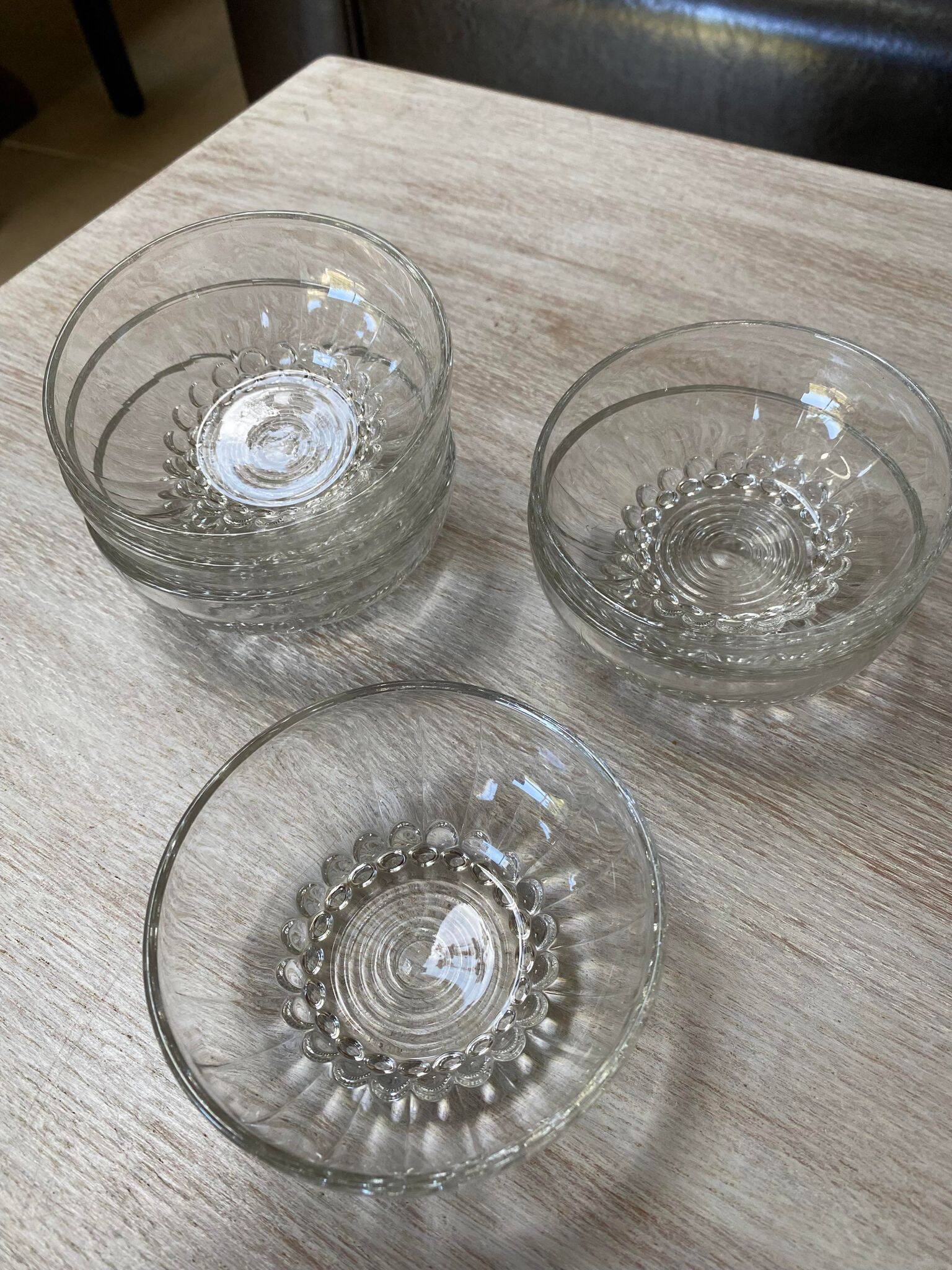6 glass dessert bowls