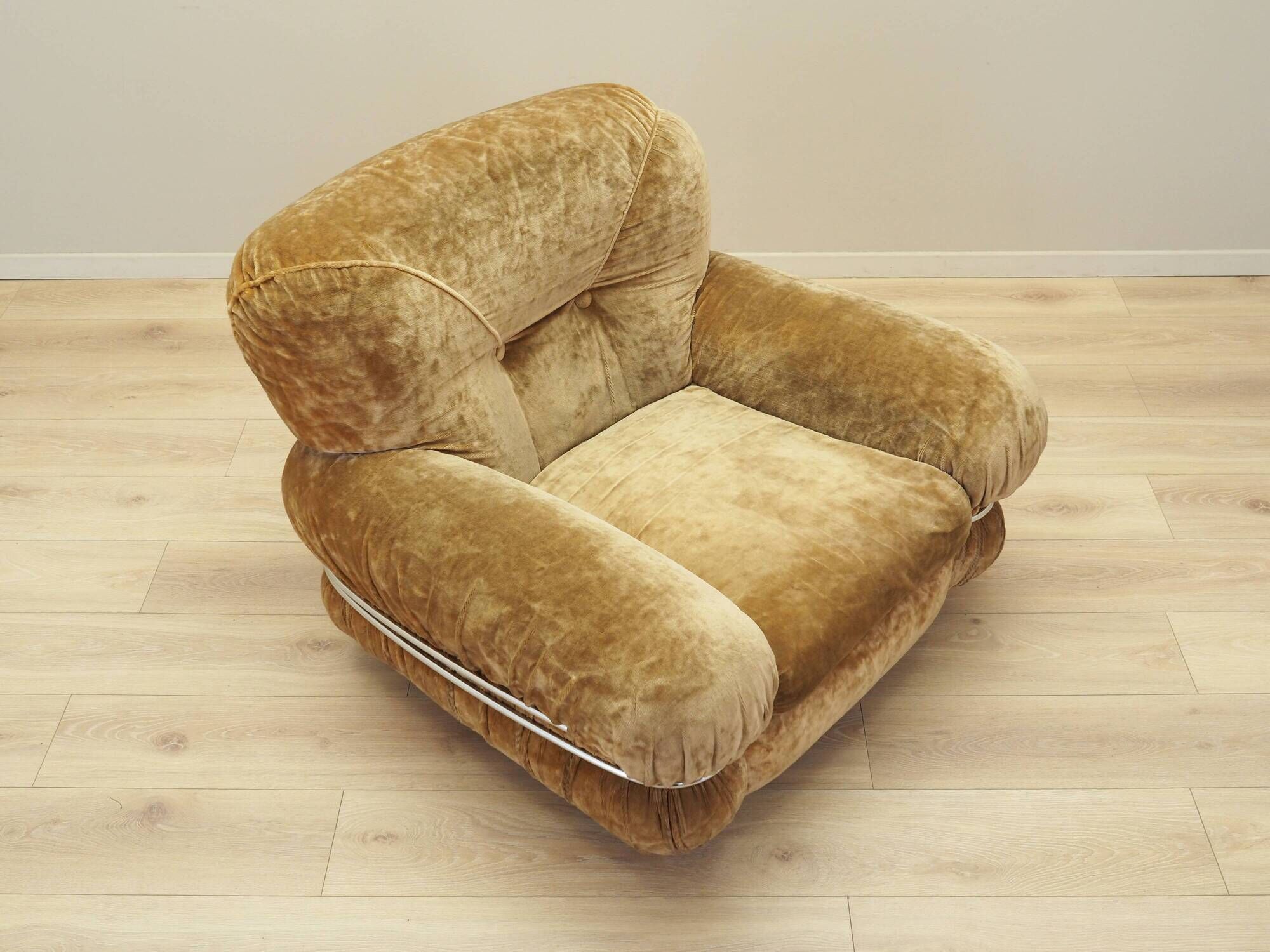 Velour armchair, Italian design, 1970s, production: Italy