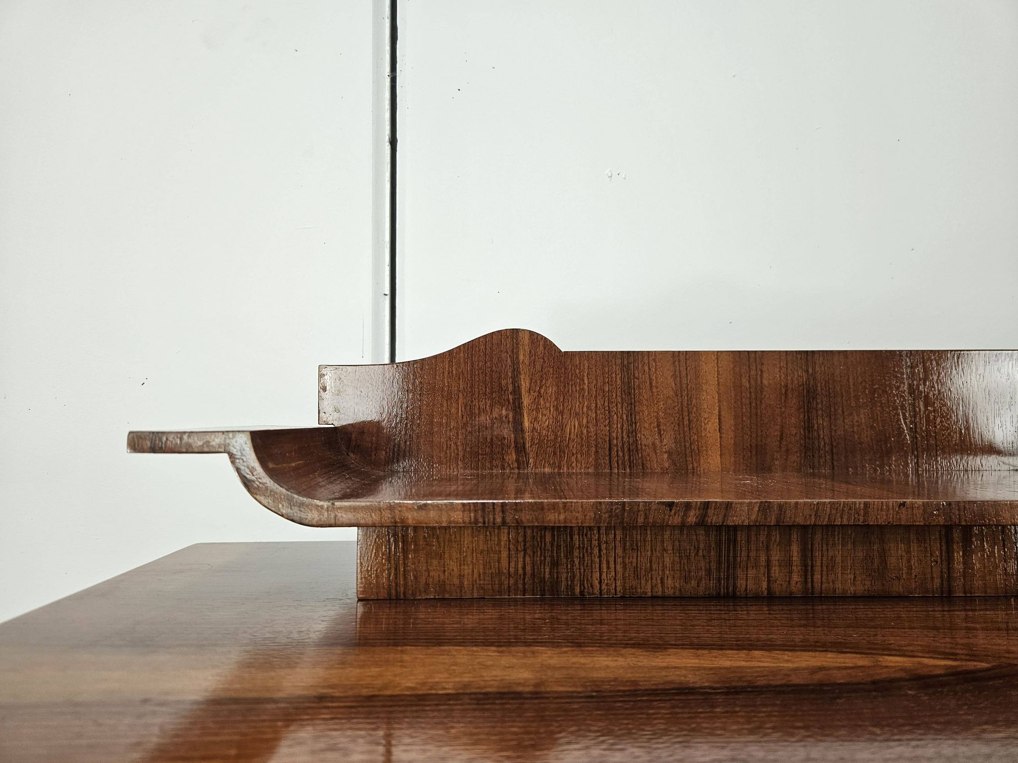 French Art Decò sideboard in walnut, 1940