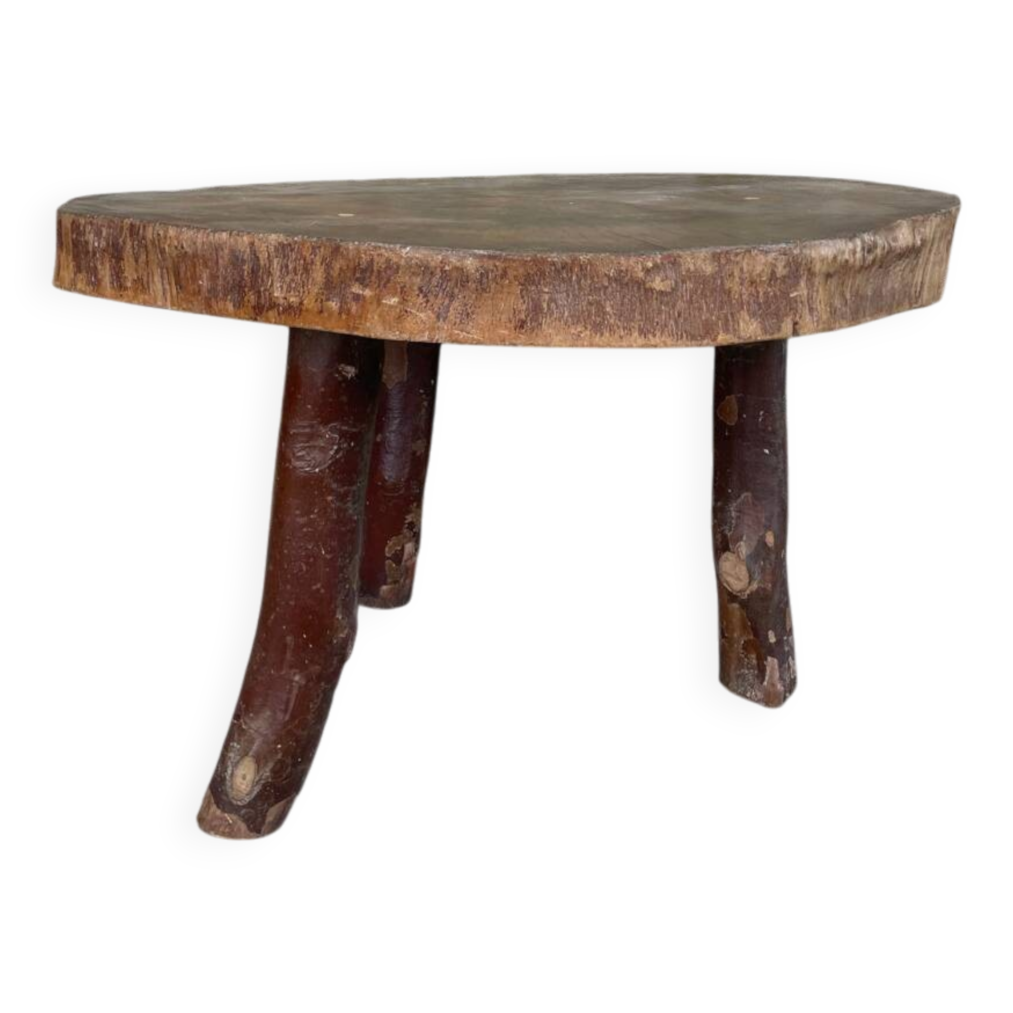 Table basse brutaliste en bois