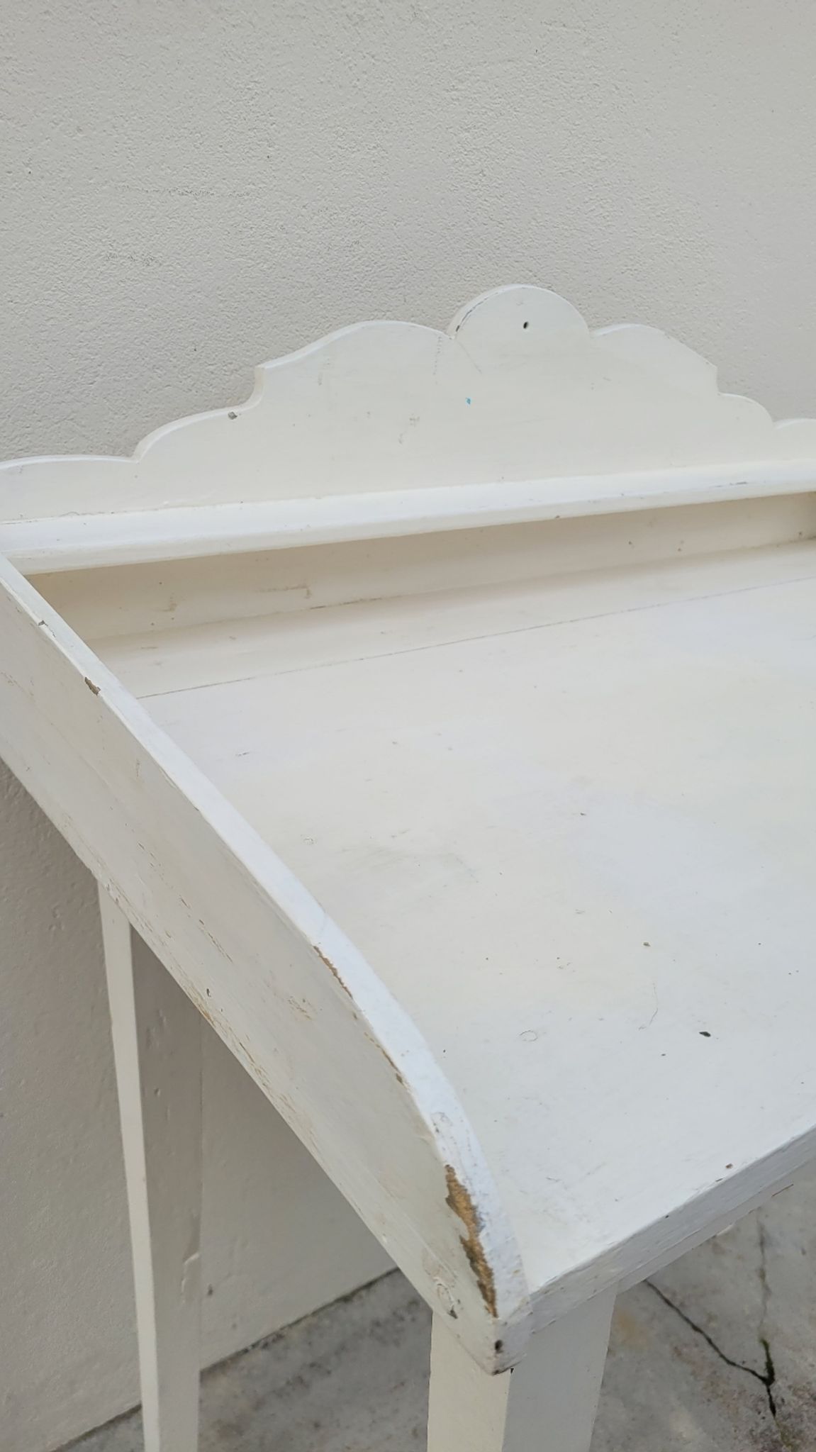 Dressing table old wooden dressing table, one drawer