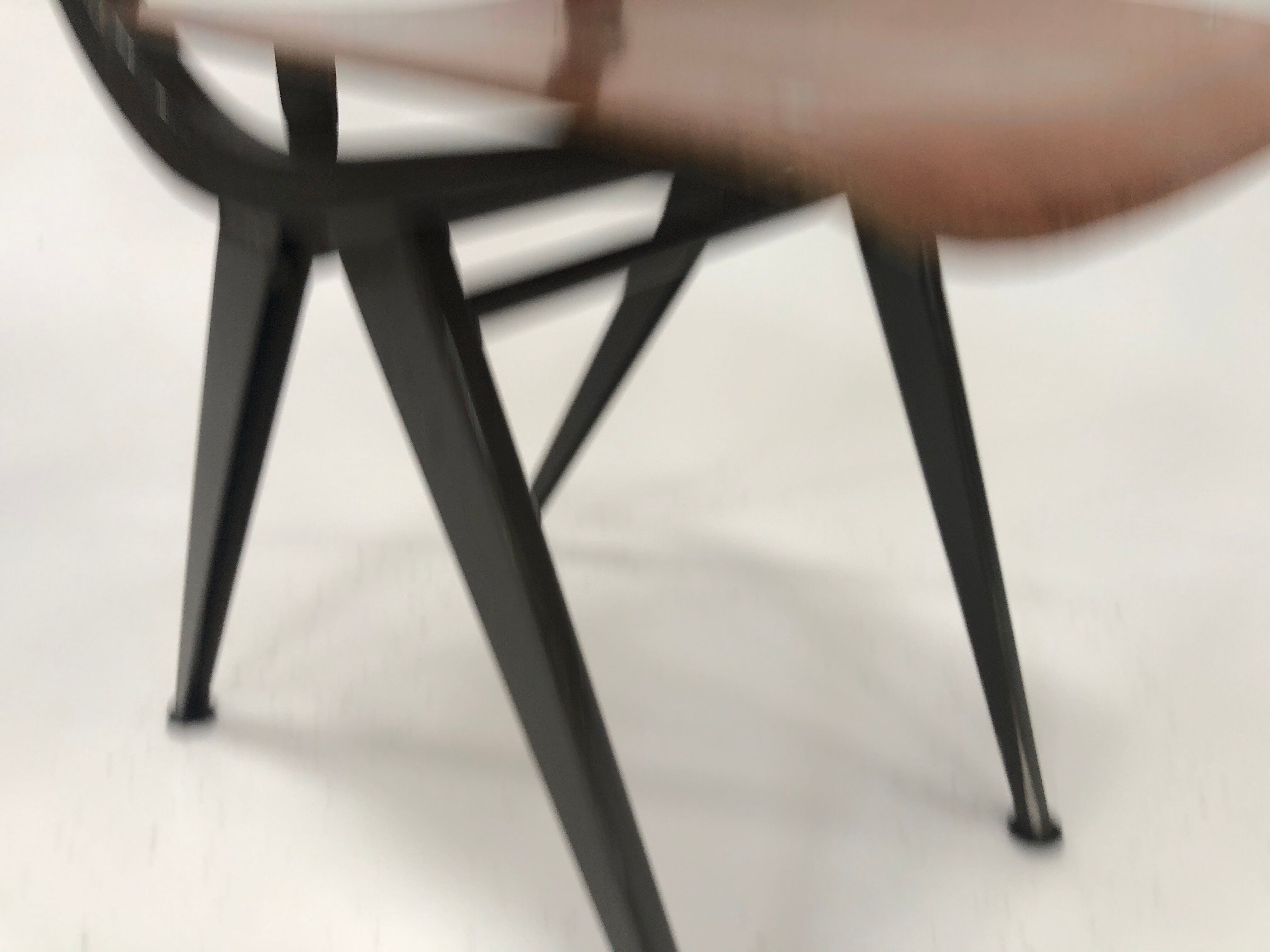 Marko Holland chair