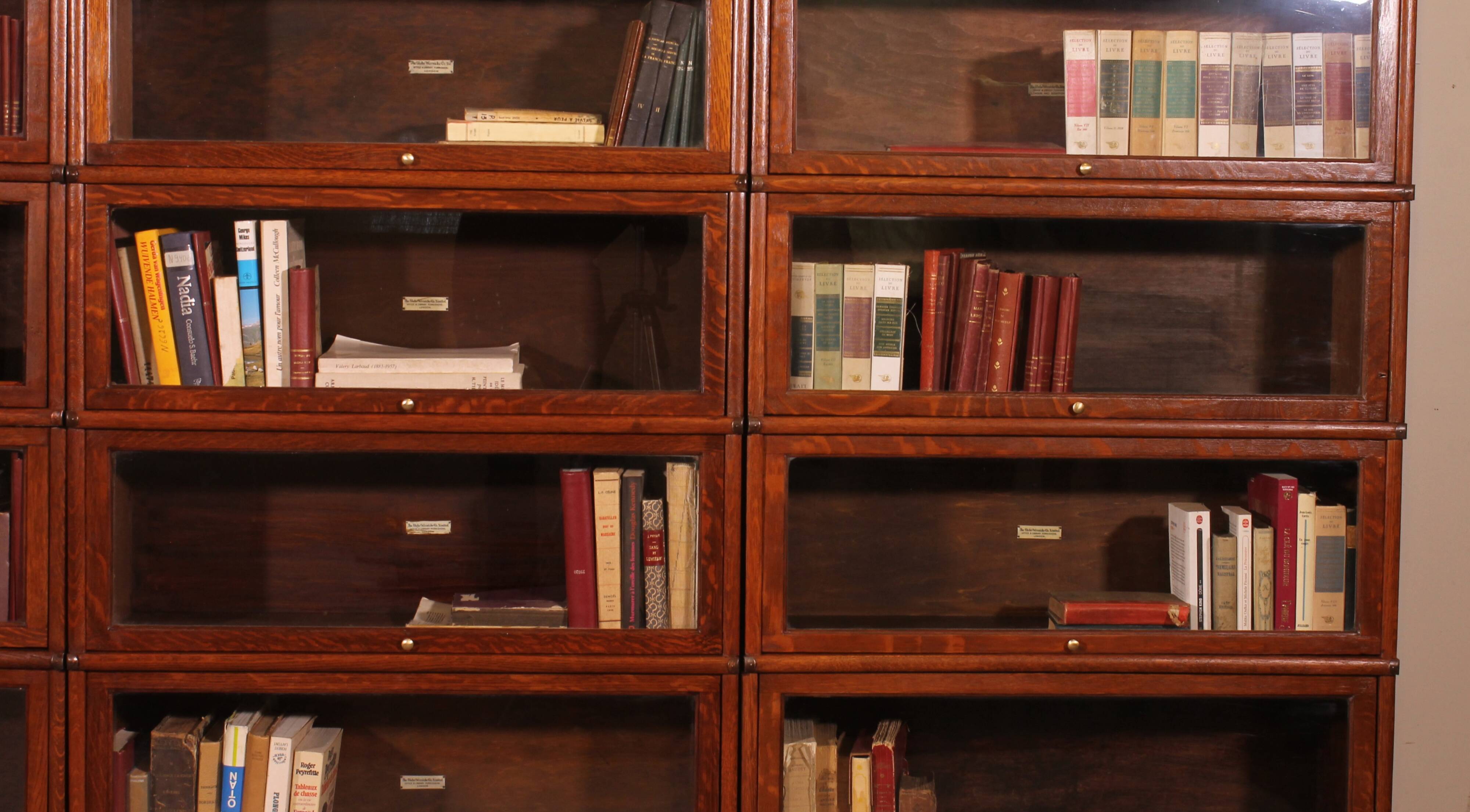 Library Wall of 3 Globe Wernicke Modules in Oak - 19th Century