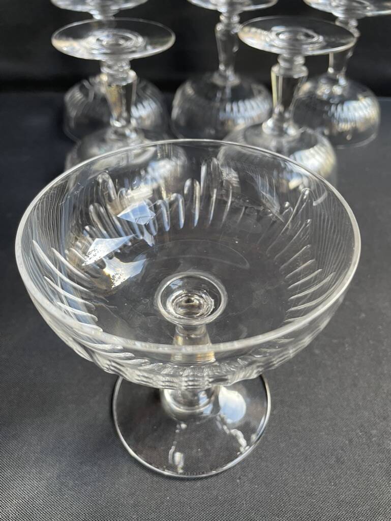 6 Baccarat champagne glasses – Art Nouveau