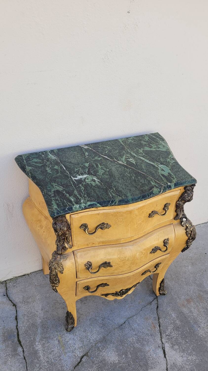 Curved Louis XV style chest of drawers in elm burl and bronze marquetry