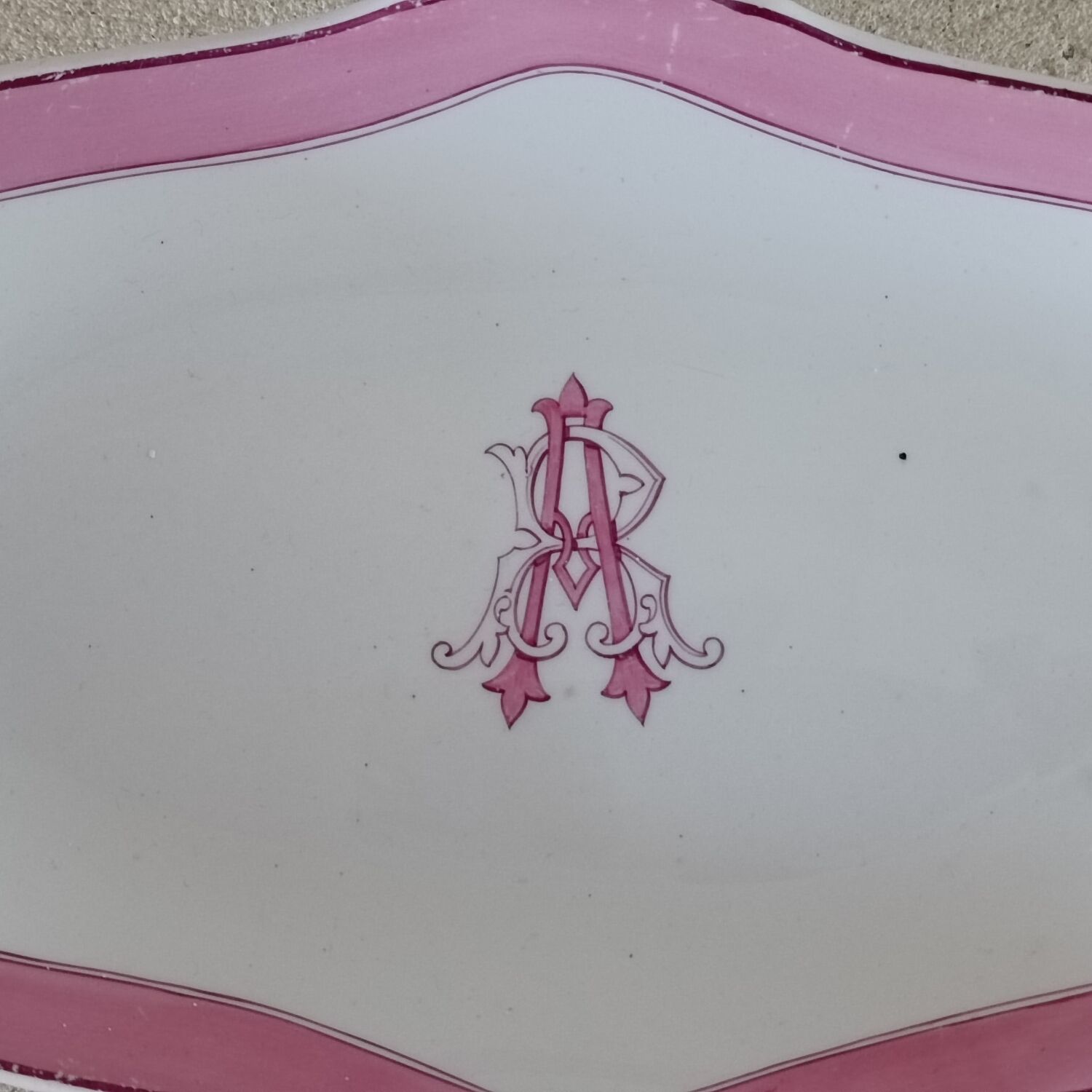 Ravier terre de fer Bordeaux Vieillard monogram AR