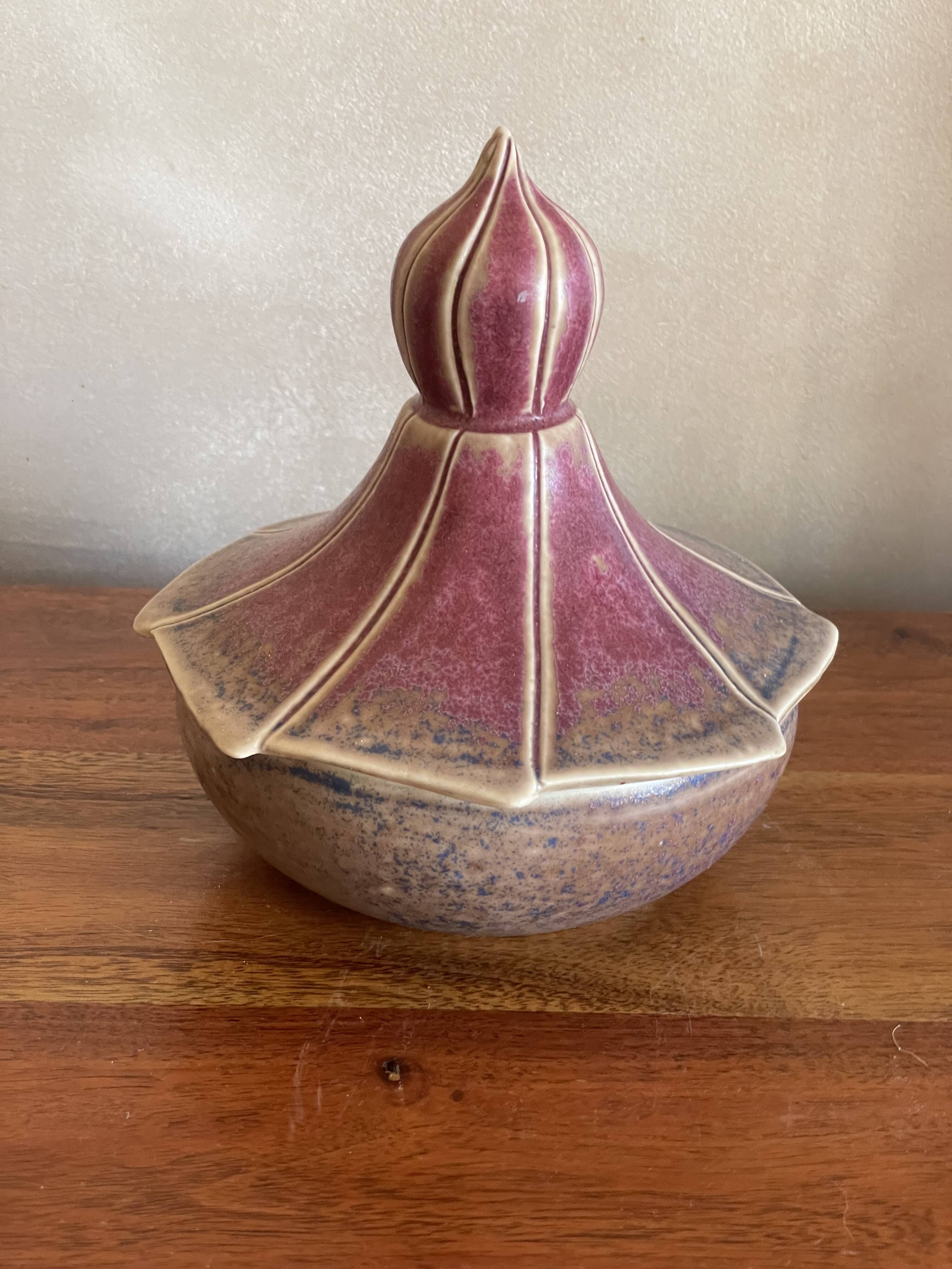 Penny Simpson pocket emptier