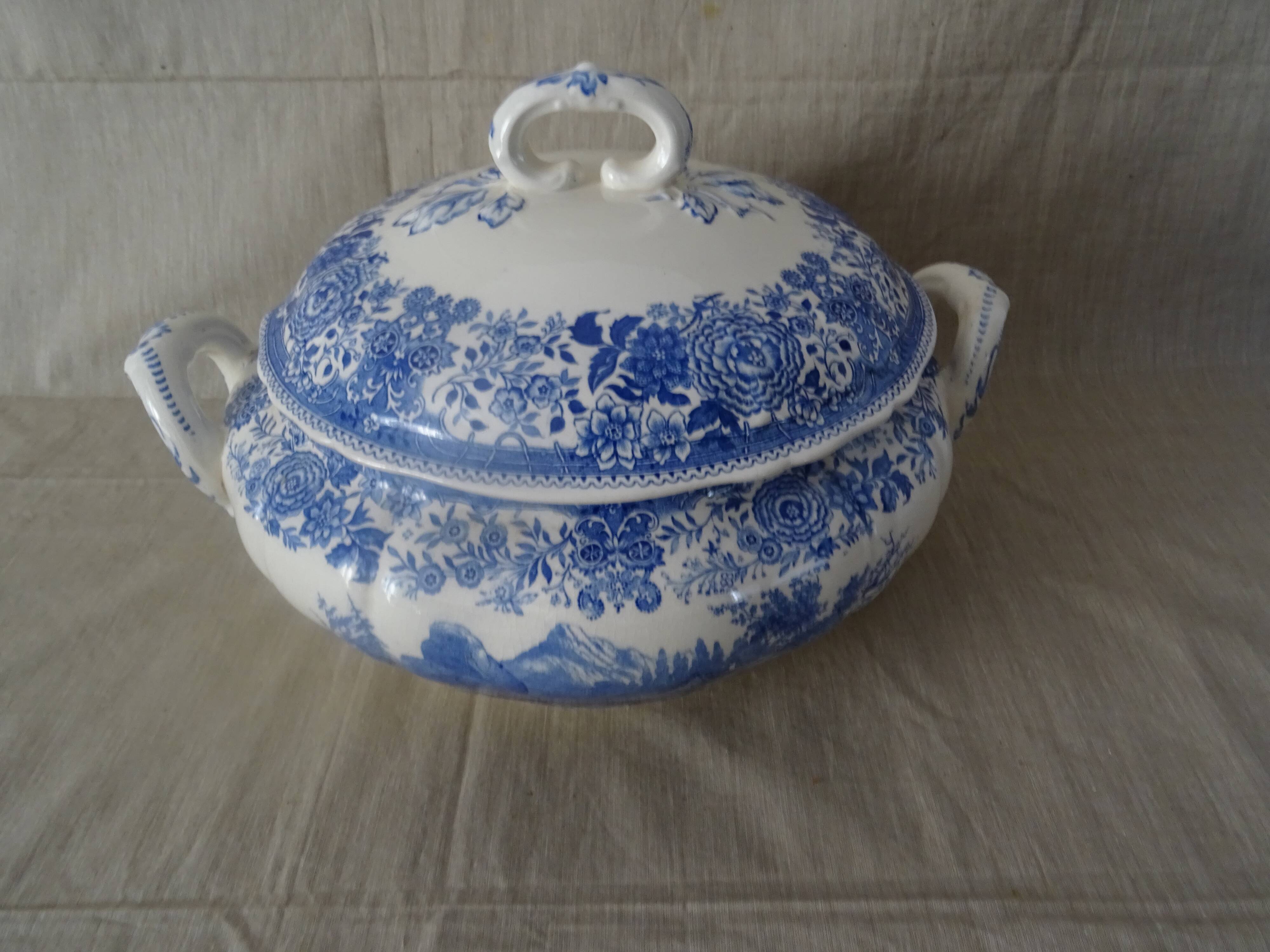 Large soup pot villeroy & boch burgenland blue faience SAAR - P