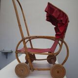 Poussette de poupée trés ancienne, en bois et osier
