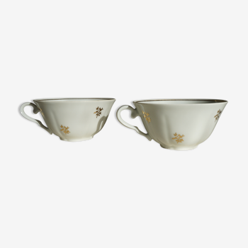 Pair of cups