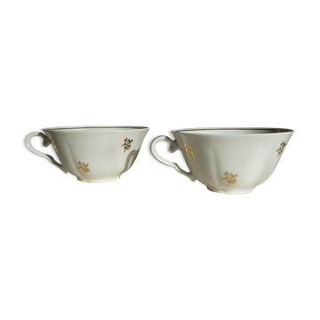 Pair of cups