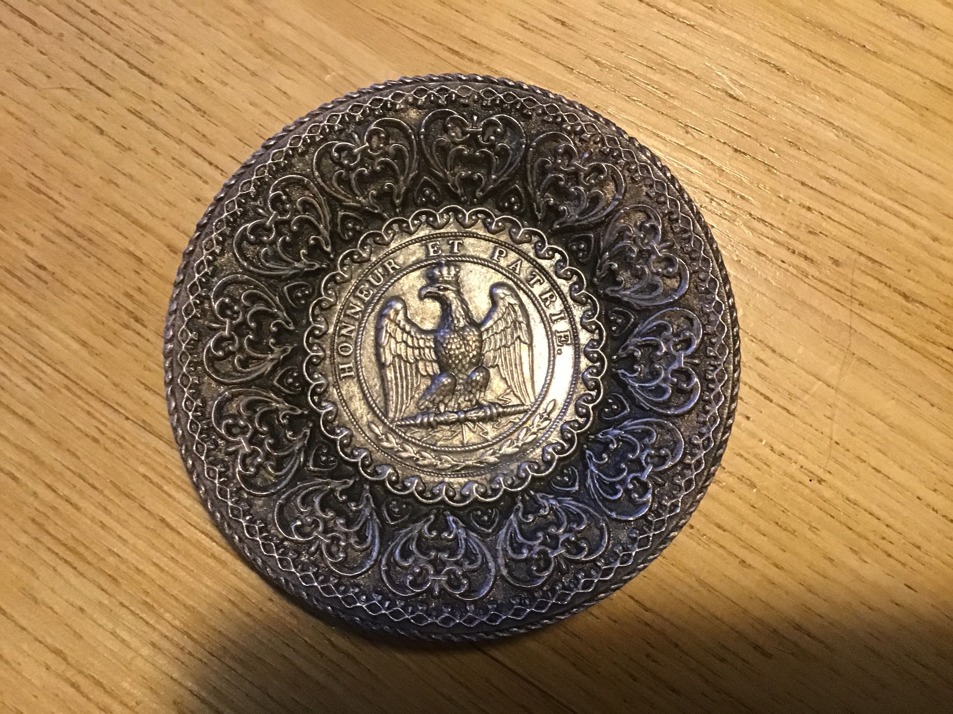 Empty Napoleon Bonaparte empty-pocket