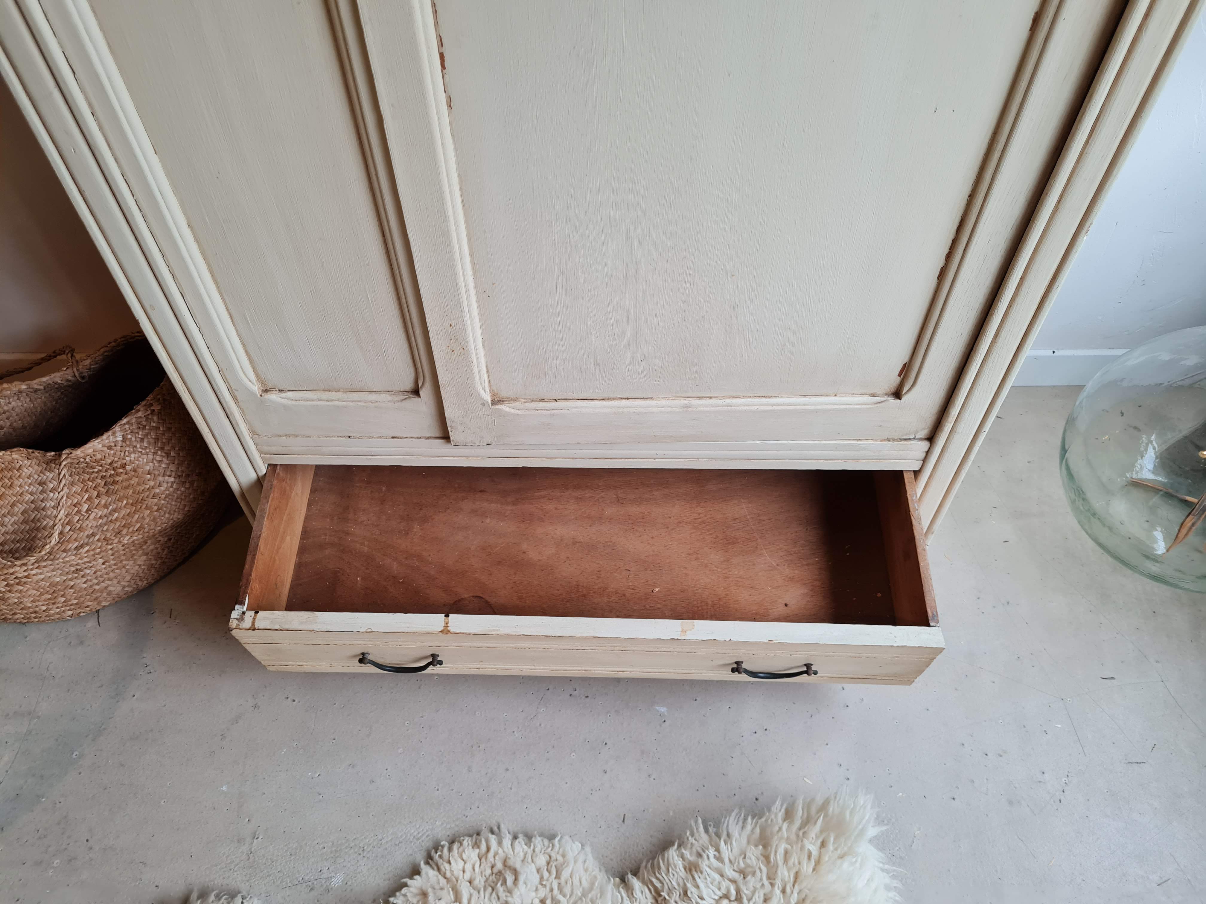 Art Deco Parisian wardrobe