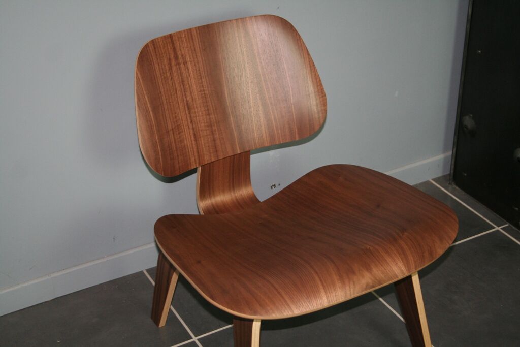 Chaise siège eames LCW walnut herman miller noyer
