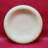 Empty white pocket in cracked ceramic matte François Chatain cup plate