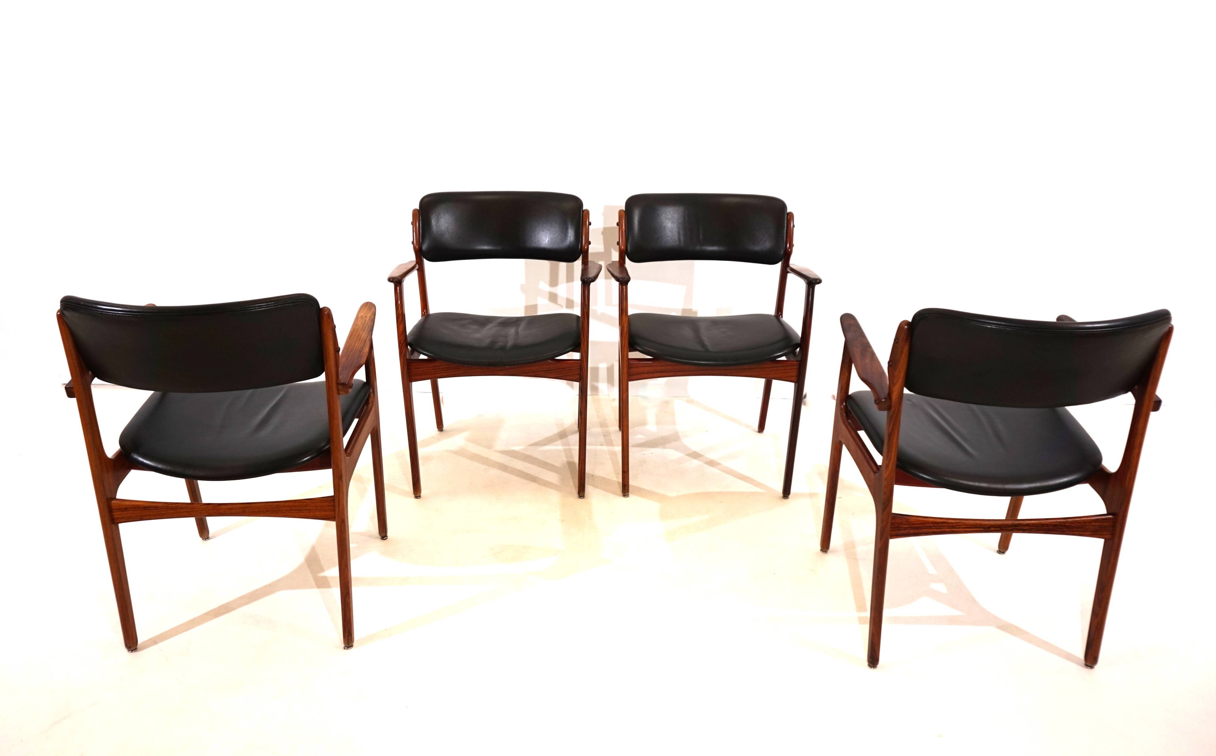 Erik Buck lot de 4 chaises de salle à manger en palissandre OD 50 pour OD Mobler
