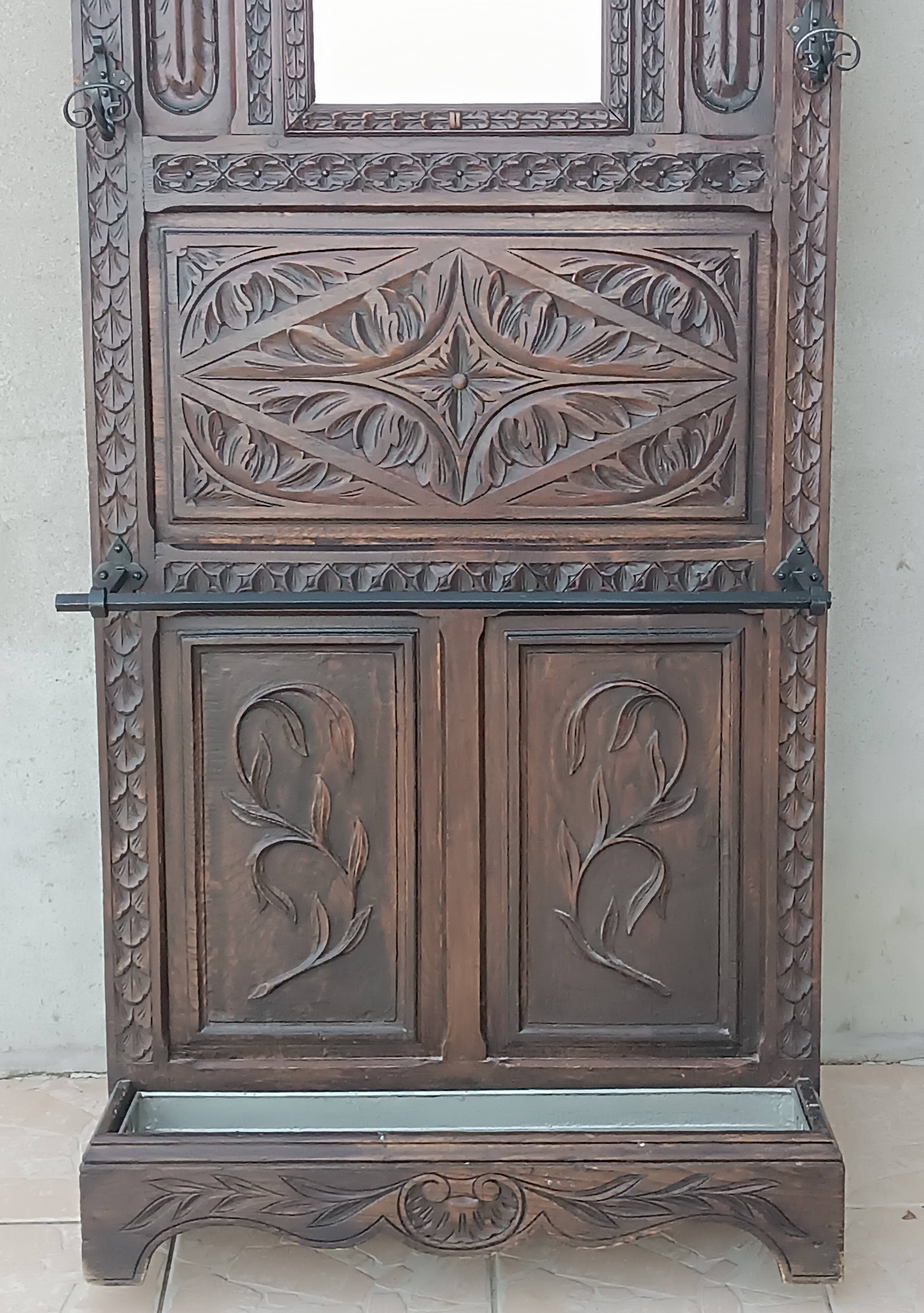 Breton coat rack in natural wood