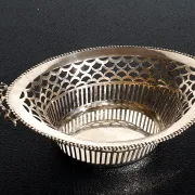 Silver bonbon basket with bows – Van Kempen, Begeer & Vos, 1934