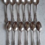 12 teaspoons silver metal