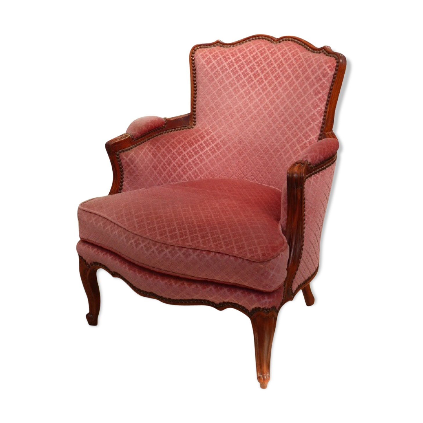 Vintage shepherdess armchair in pink velvet.