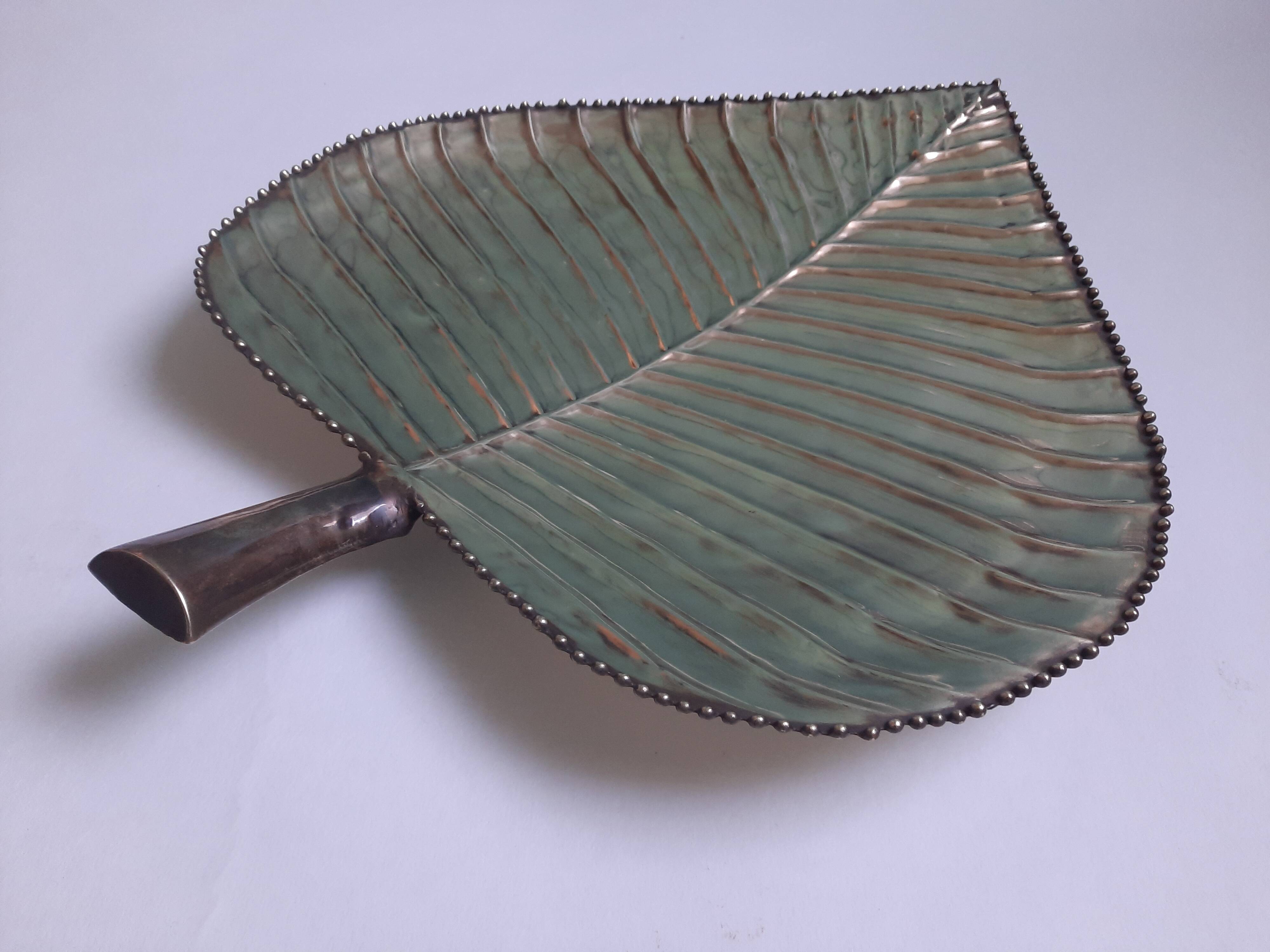 Large Brass Leaf Bowl Pocket Tray