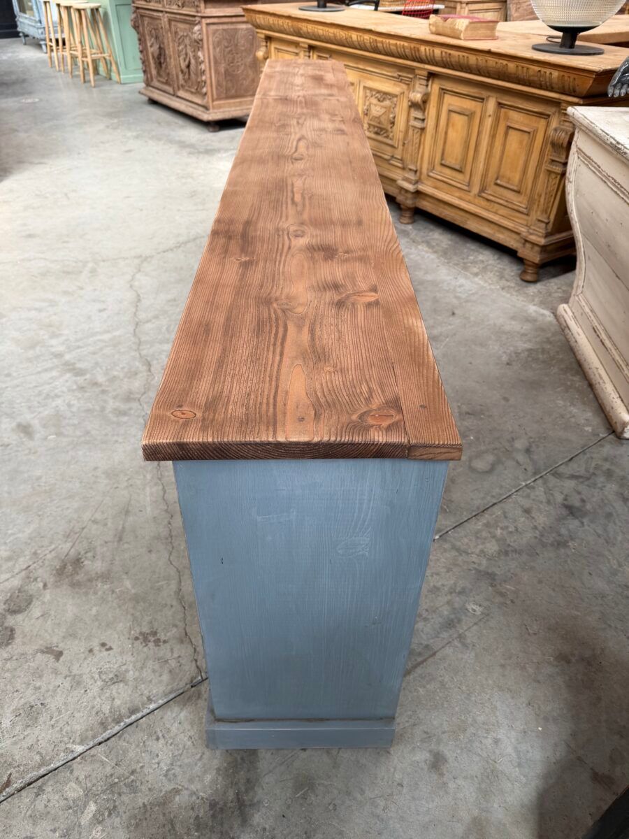 Handcrafted enfilade