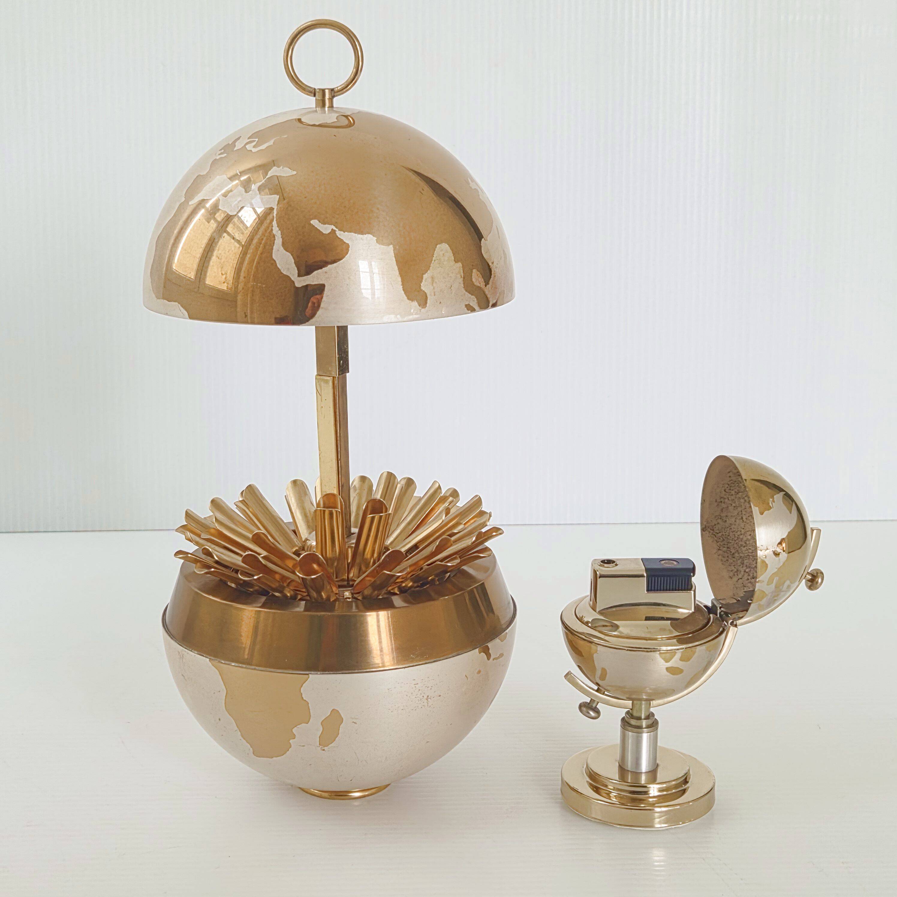 VINTAGE CIGARETTE & LIGHTER DISPENSER 1970 WORLD MAP GLOBE 70S RETRO