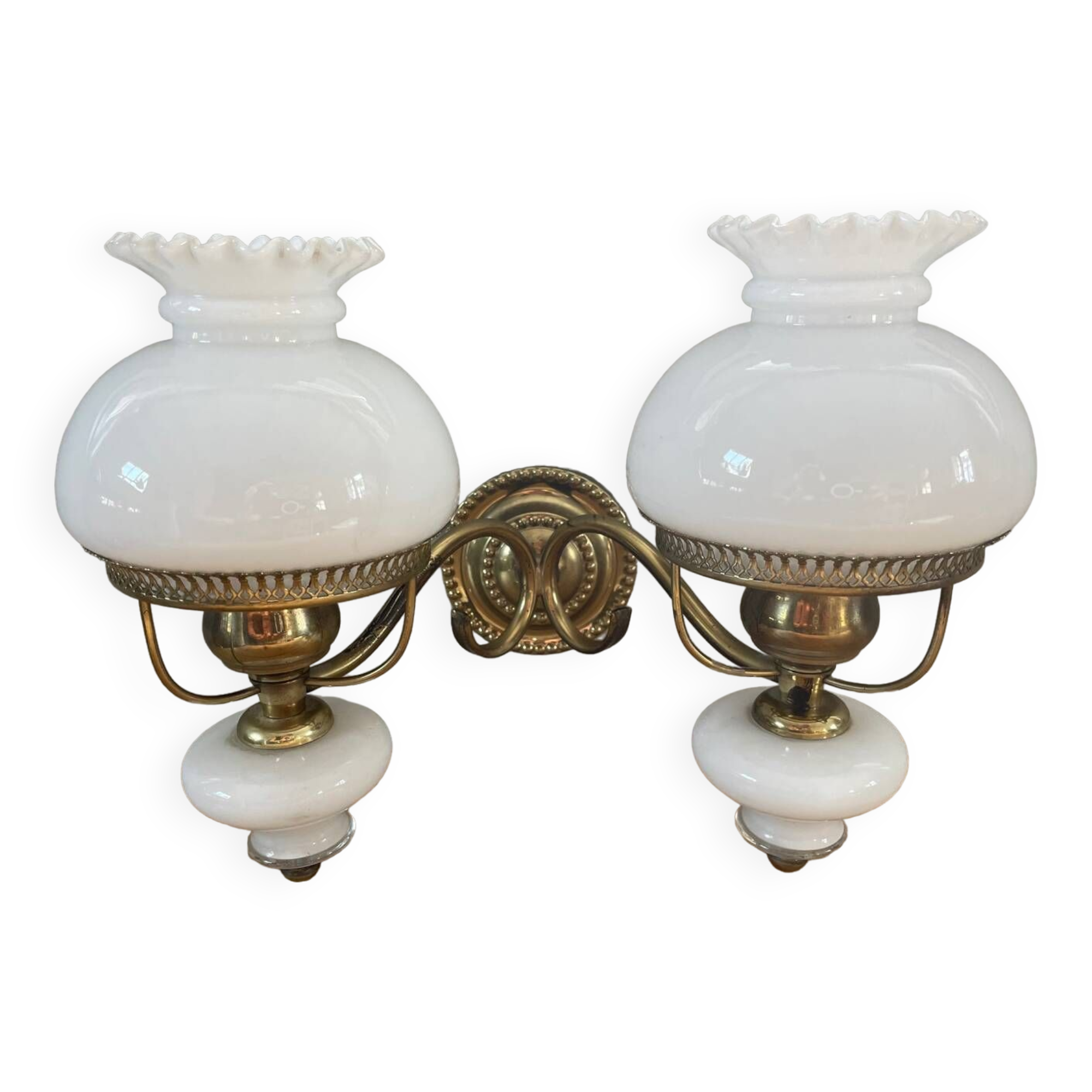 Vintage bronze/opaline wall sconce