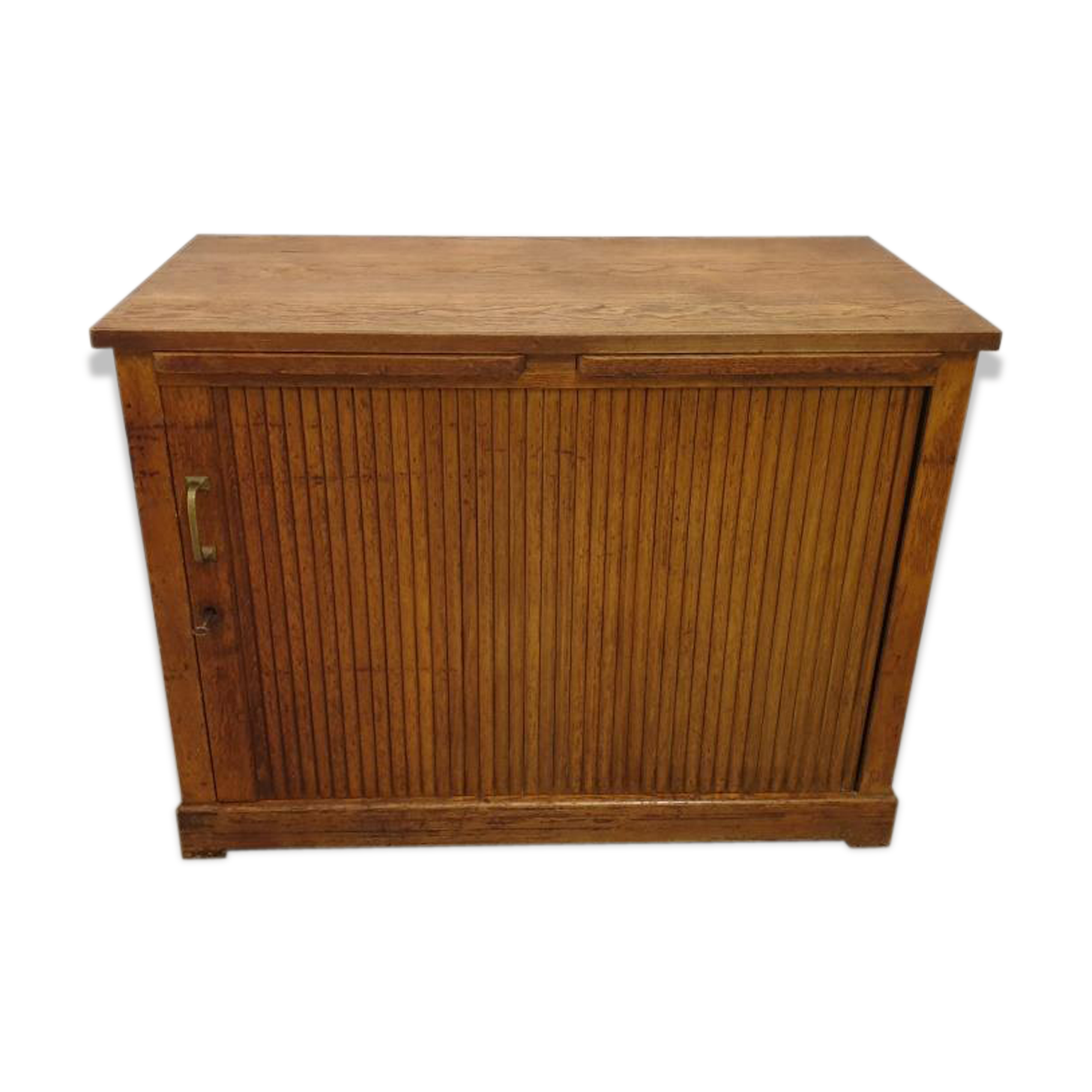 Meuble à rideau