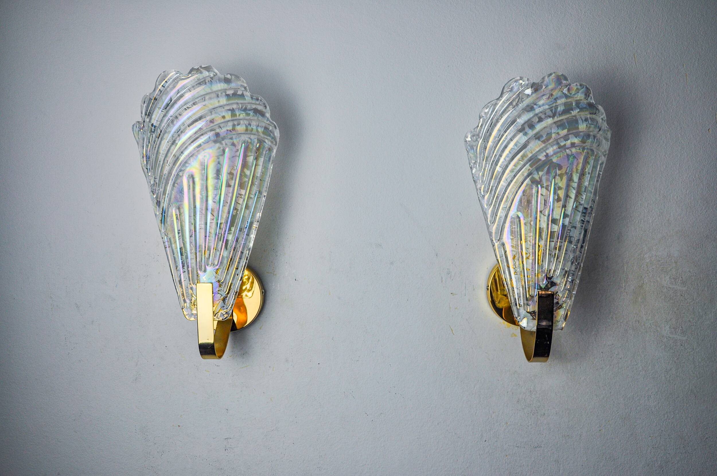Pair of frosted leaf wall lights, Murano glass, Italy, 1970