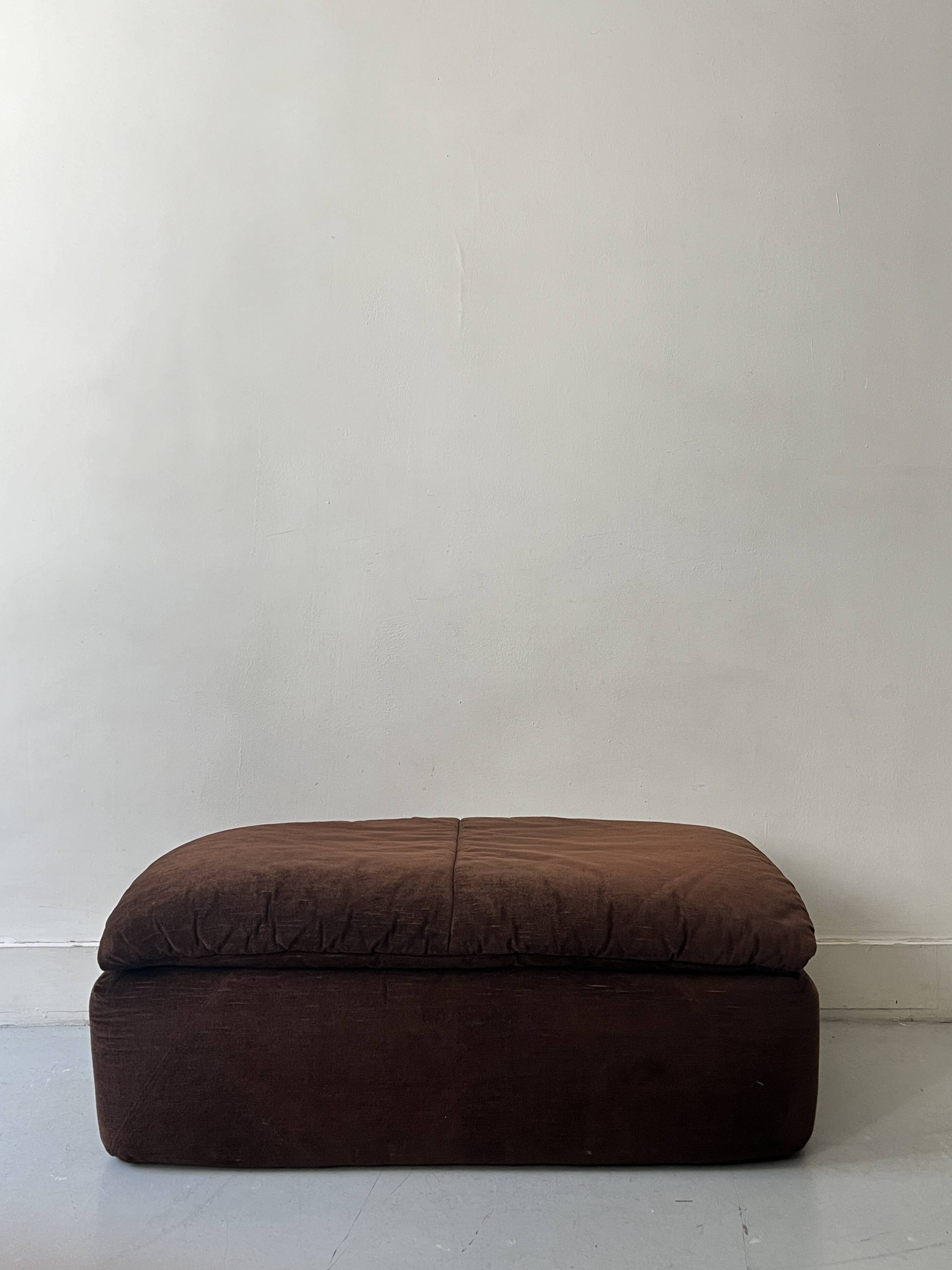 Cinna pouf in brown short velvet, Ligne roset 1970