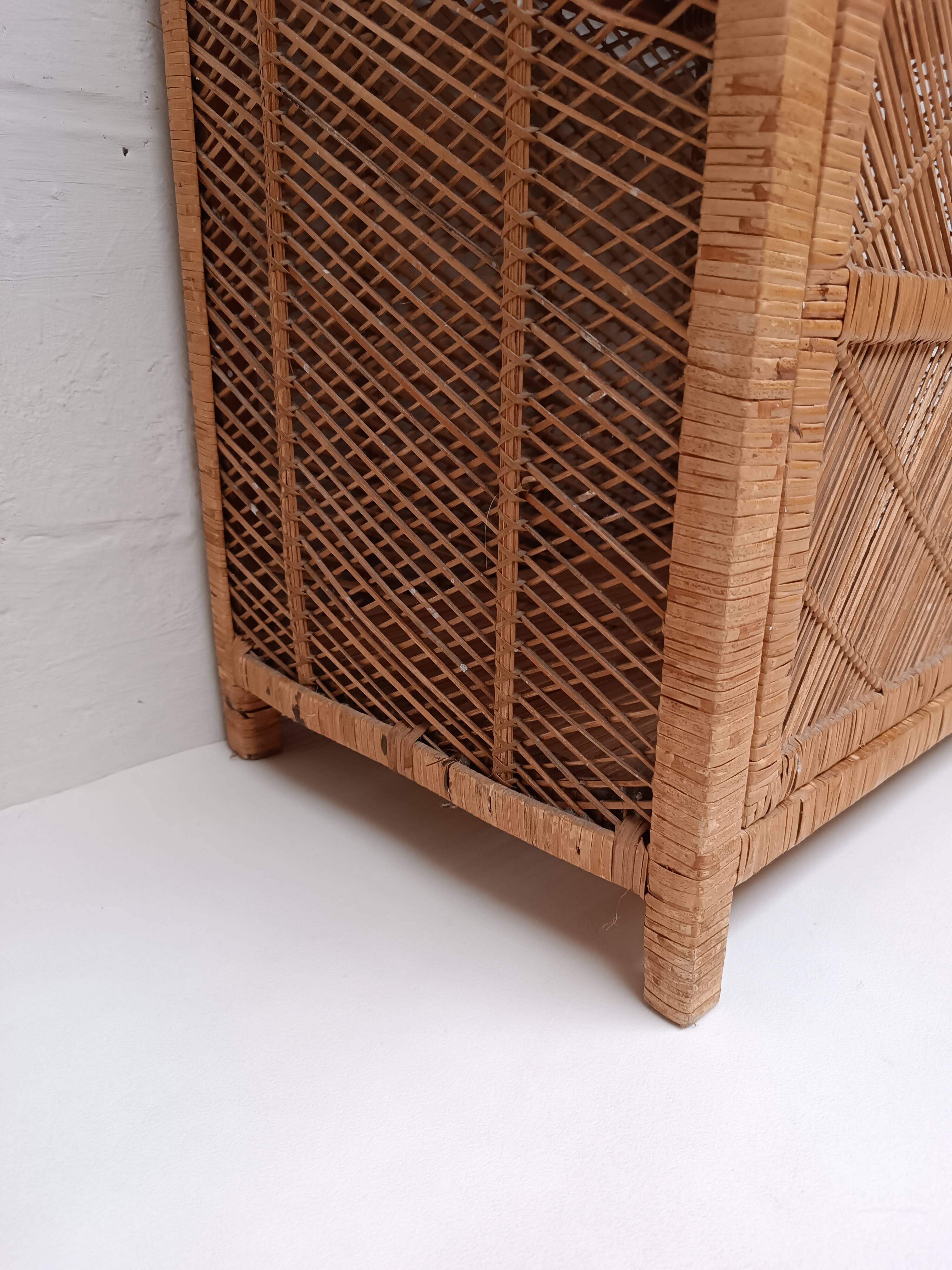 Buffet rattan bookcase shelf