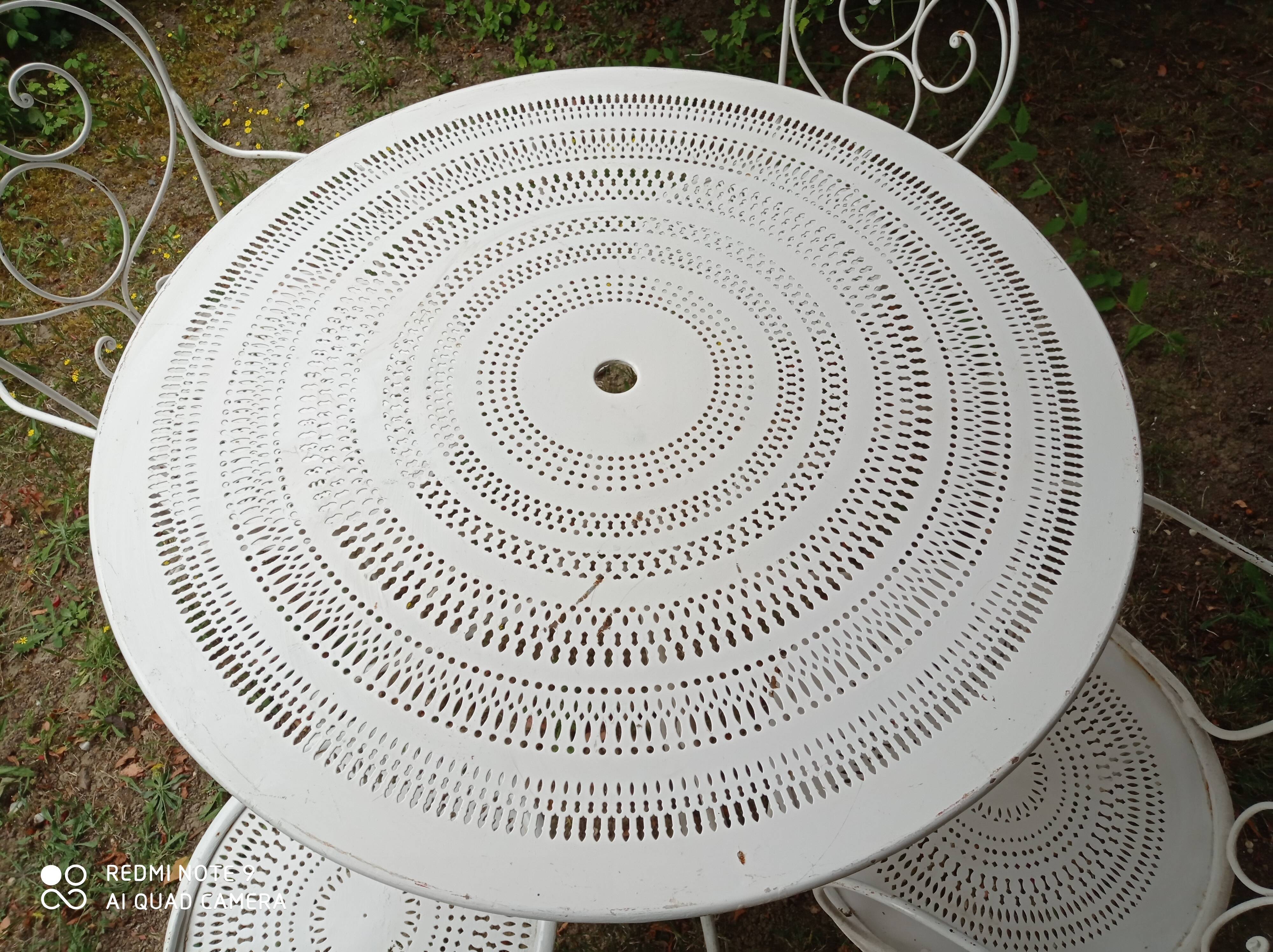 Wrought iron garden set