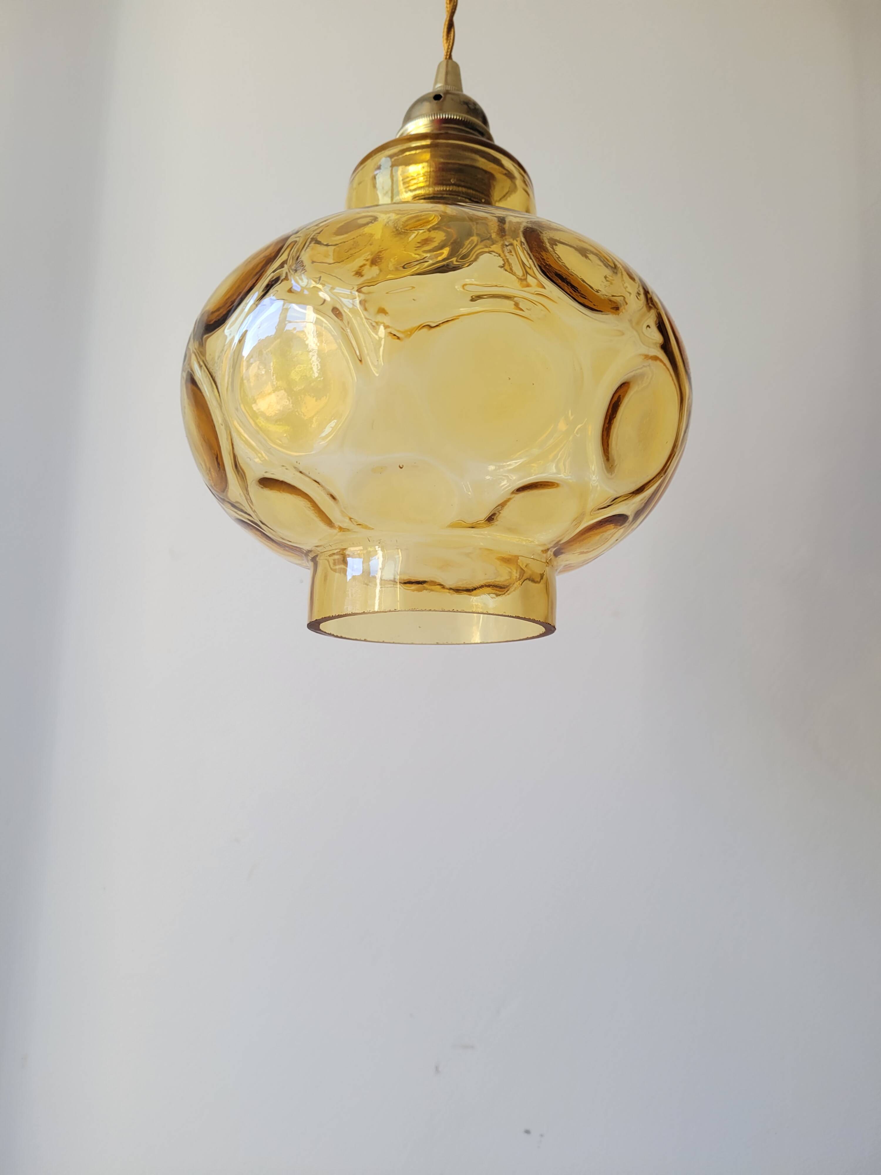 Faceted glass pendant light