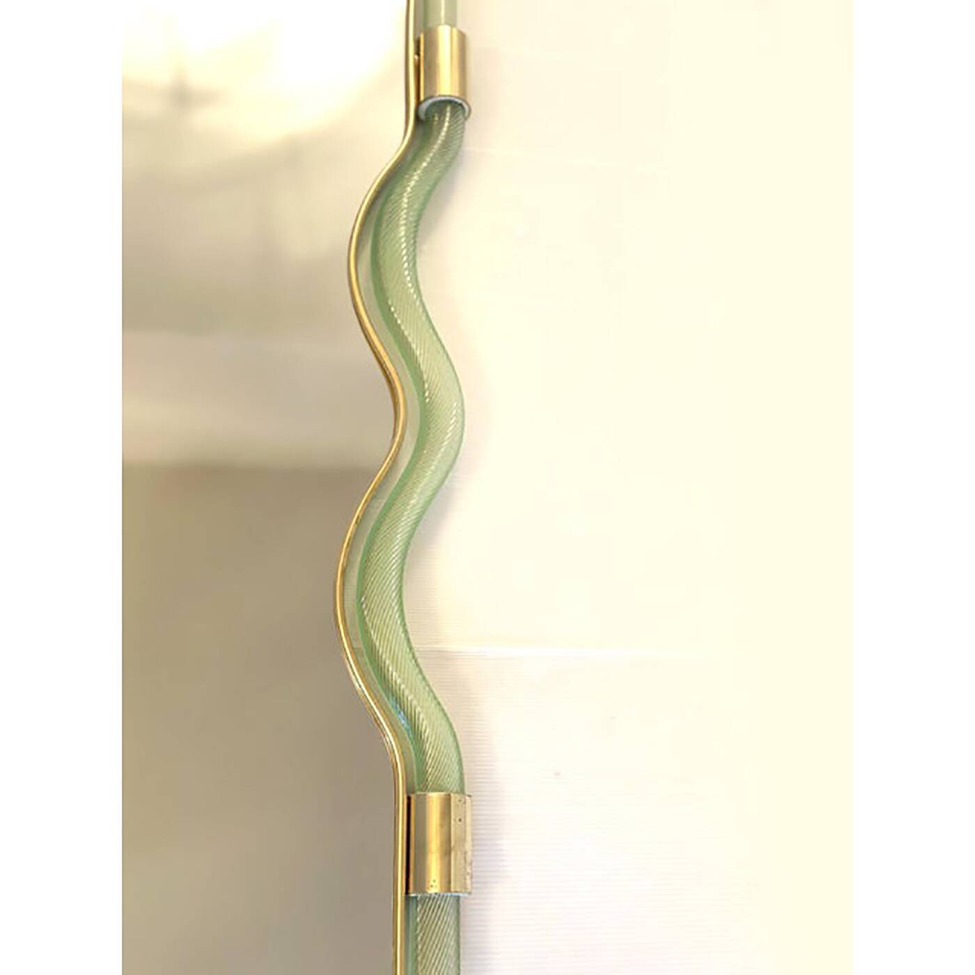 Contemporary Wave Mirror in Green and Gold "Torchon" Torciglione Murano Sty