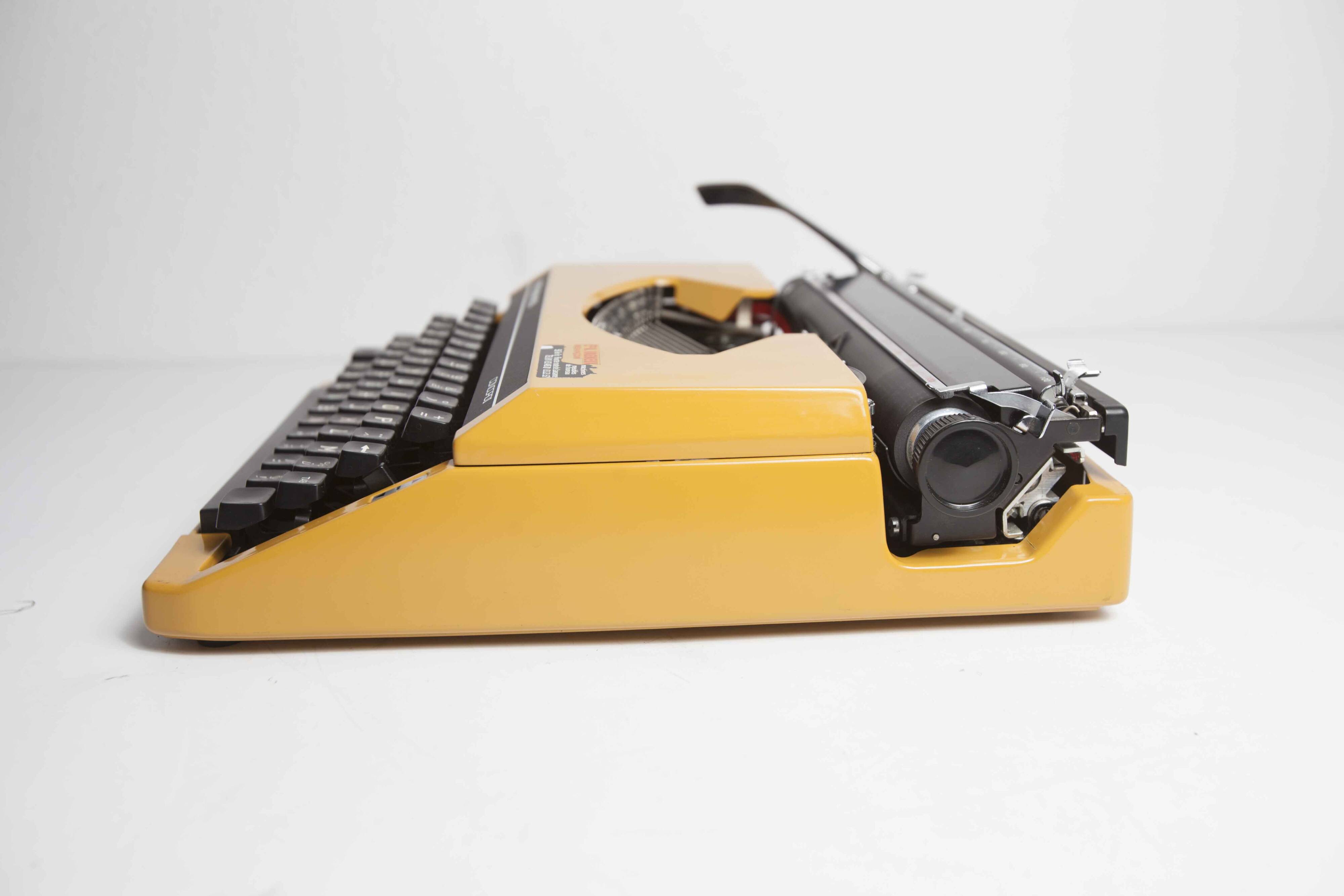 Sperry Remington concord II typewriter Overhauled and new ribbon