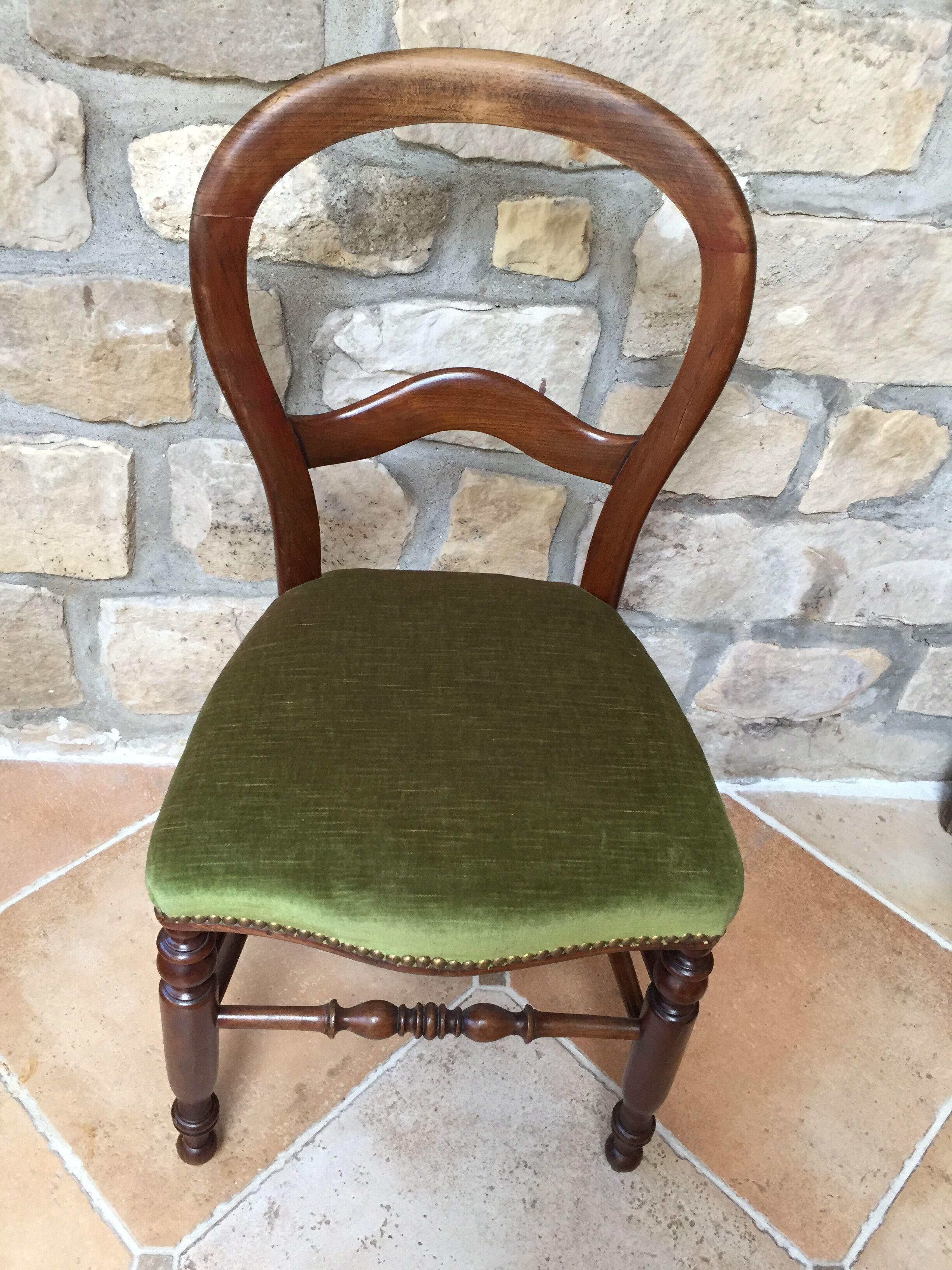 Chaise Louis Philippe en velours vert