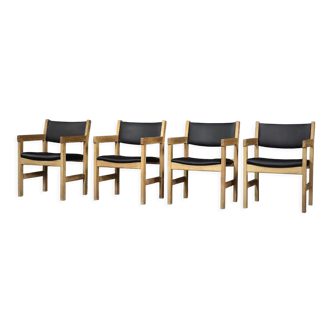 Vintage Mid-Century Danish Modern Oak Chairs by Hans J. Wegner for Getama, 1960s, Set of 4