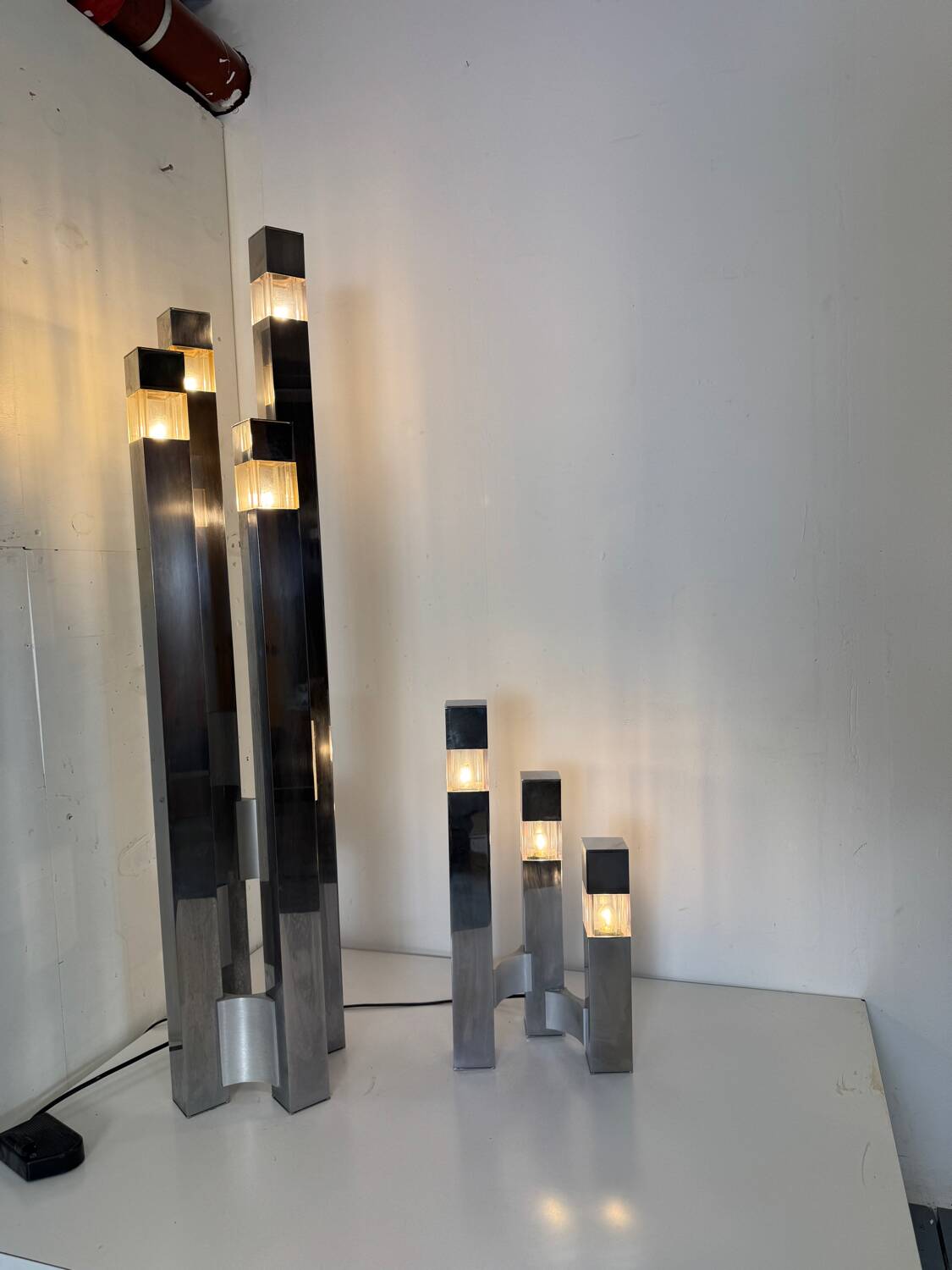 Very Mid-Century Modernist Architectural Sciolari Cubic Table Lamp by Gaet