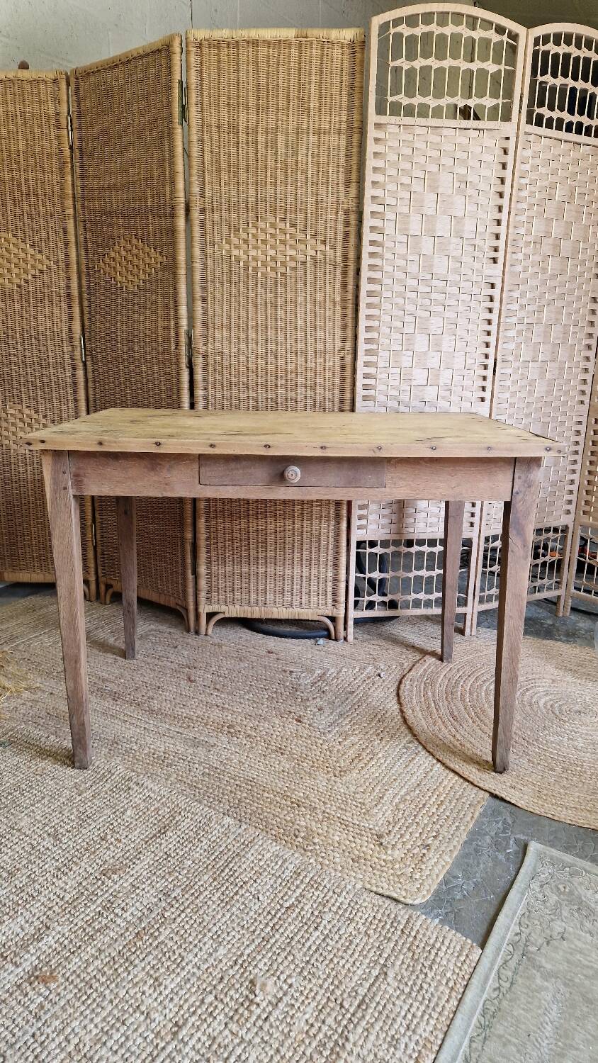 Farmhouse table