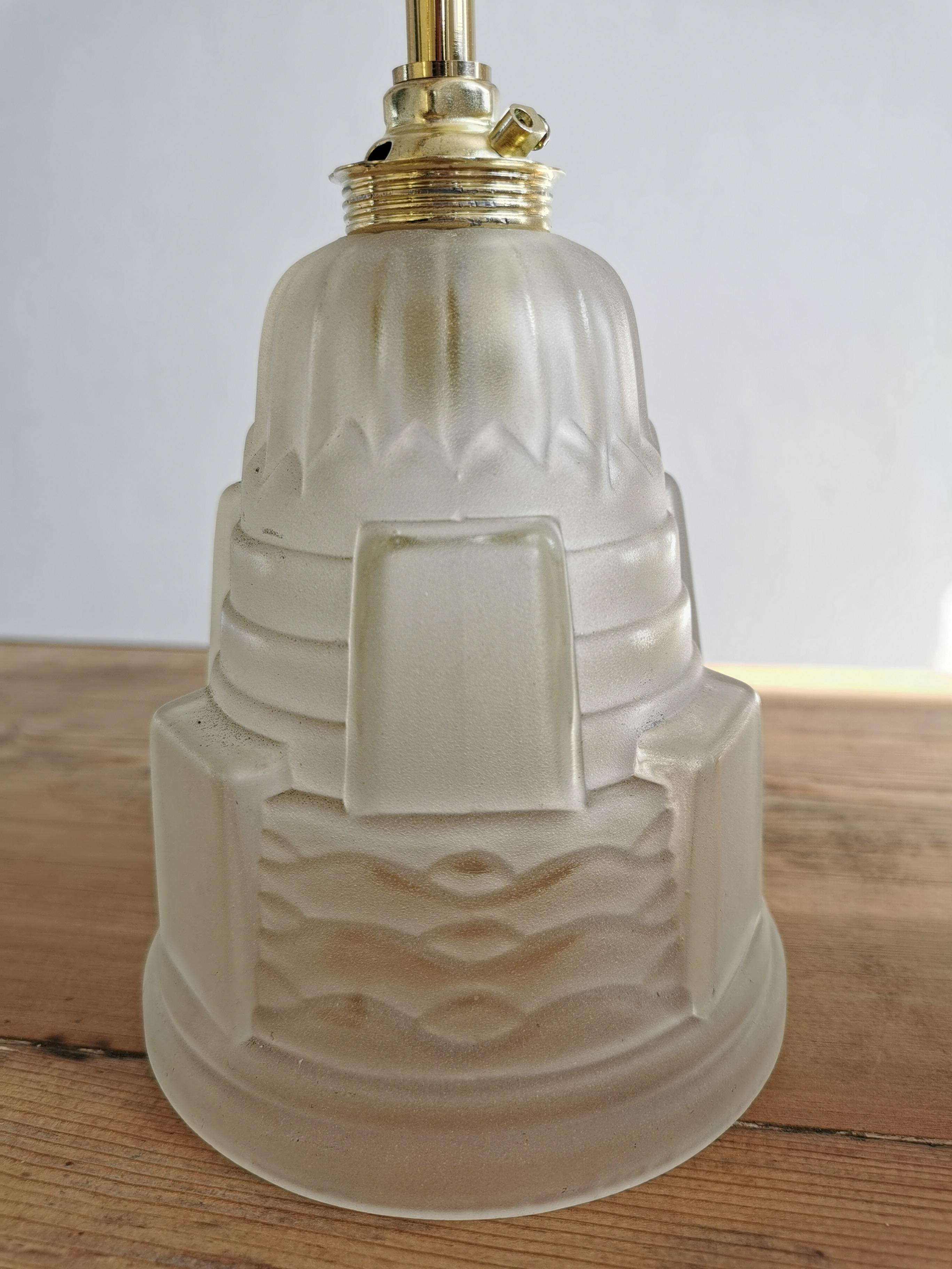 Vintage globe wall lamp in frosted glass