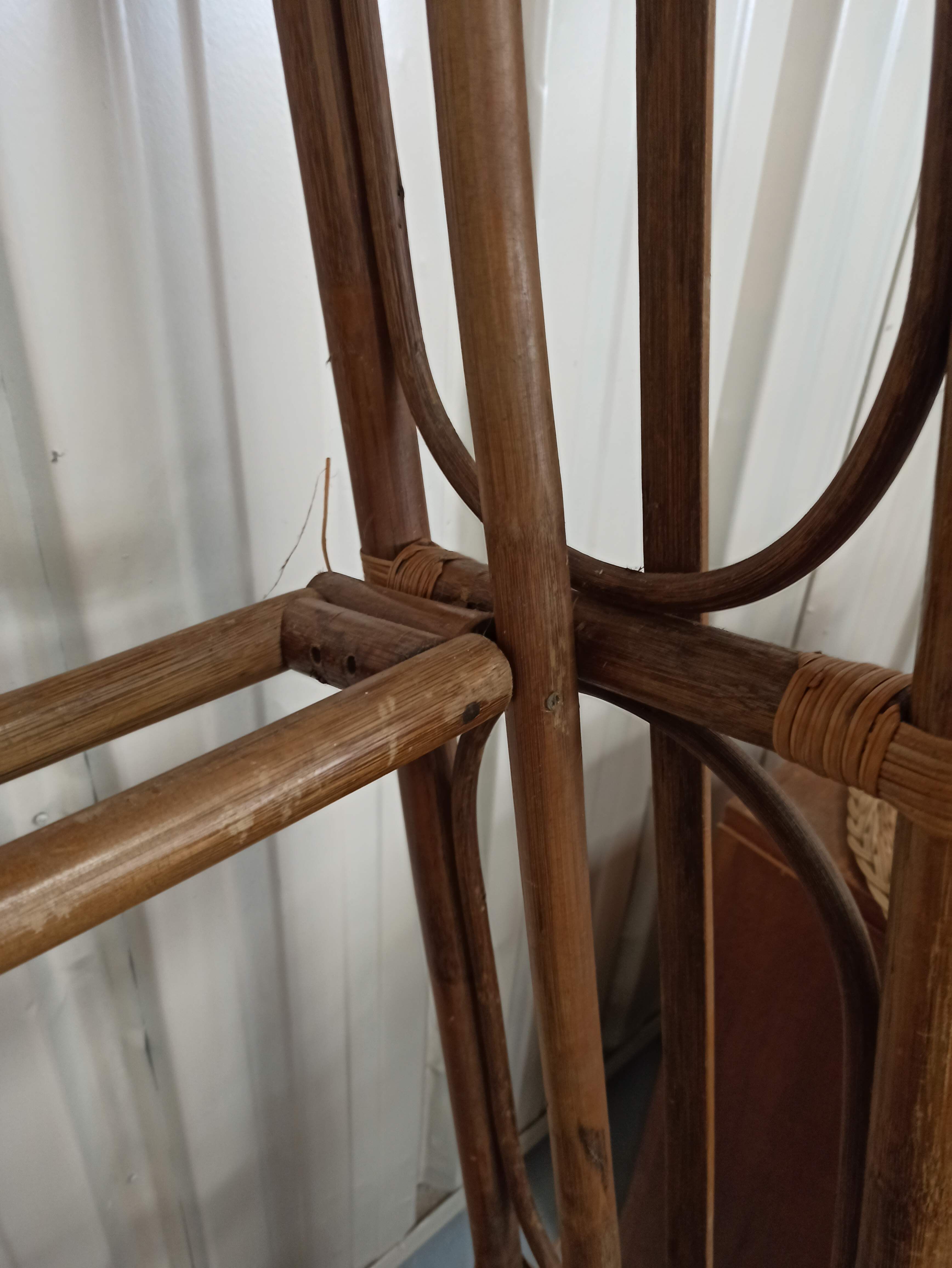 Rattan bamboo bed for one person