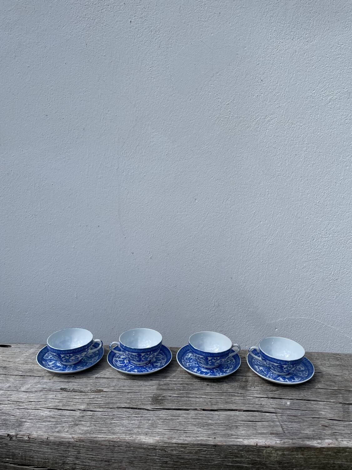 4 tasses porcelaine bleu Japon