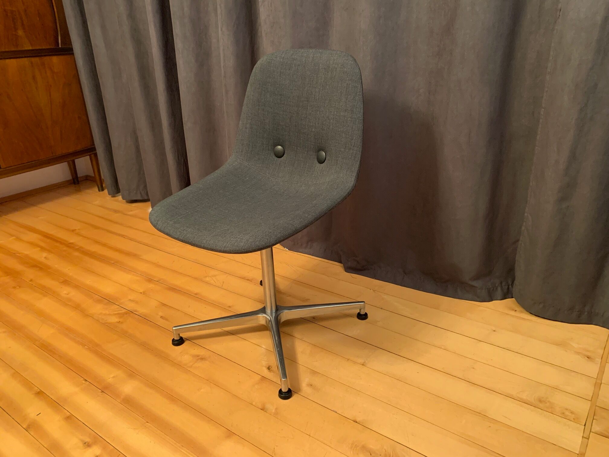 Eyes EJ 2-XU armchair, designed by Johannes Foersom & Peter Hiort-Lorenzen, Erik Jørgensen, Denmark.