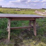 Farm table
