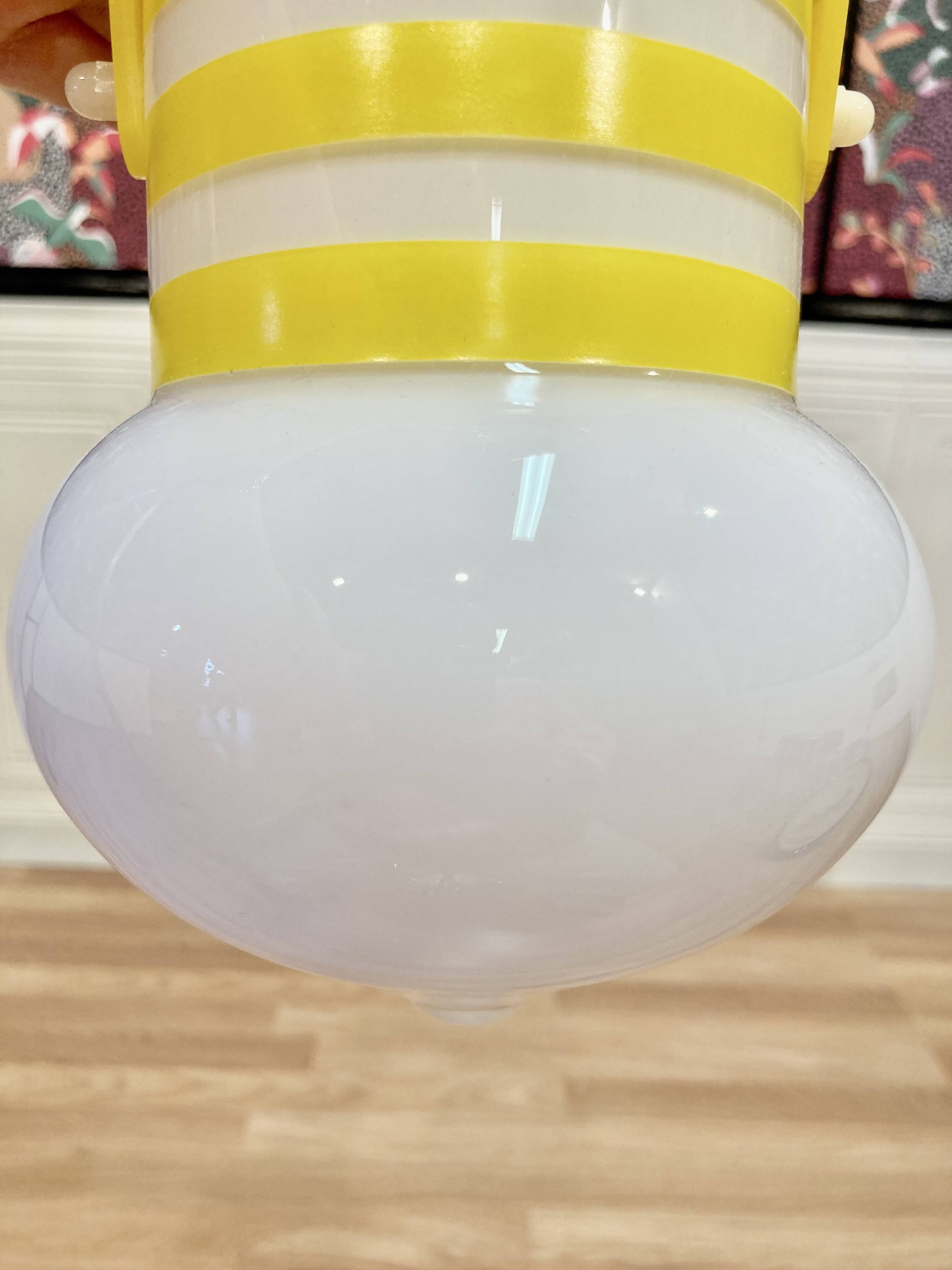 Suspension scandinave en verre, 1960