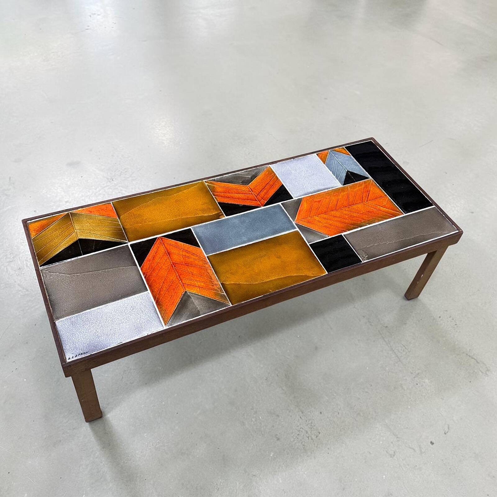Ceramic coffee table by Roger Capron - Signed -