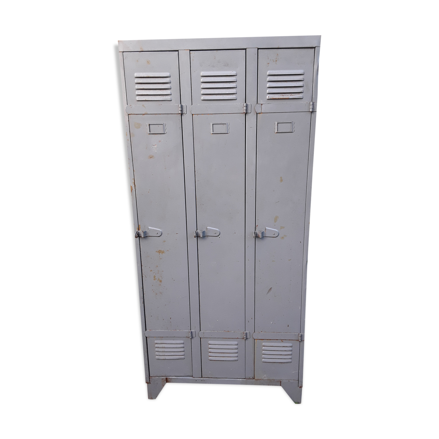 Metal wardrobe